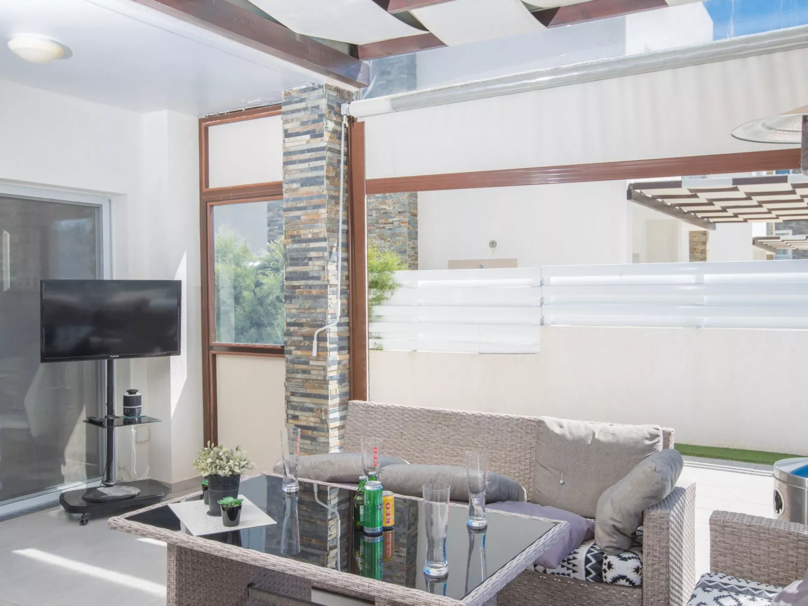 Moderne 4-Schlafzimmer-Villa im Zentrum von Protaras - Image-tags.info