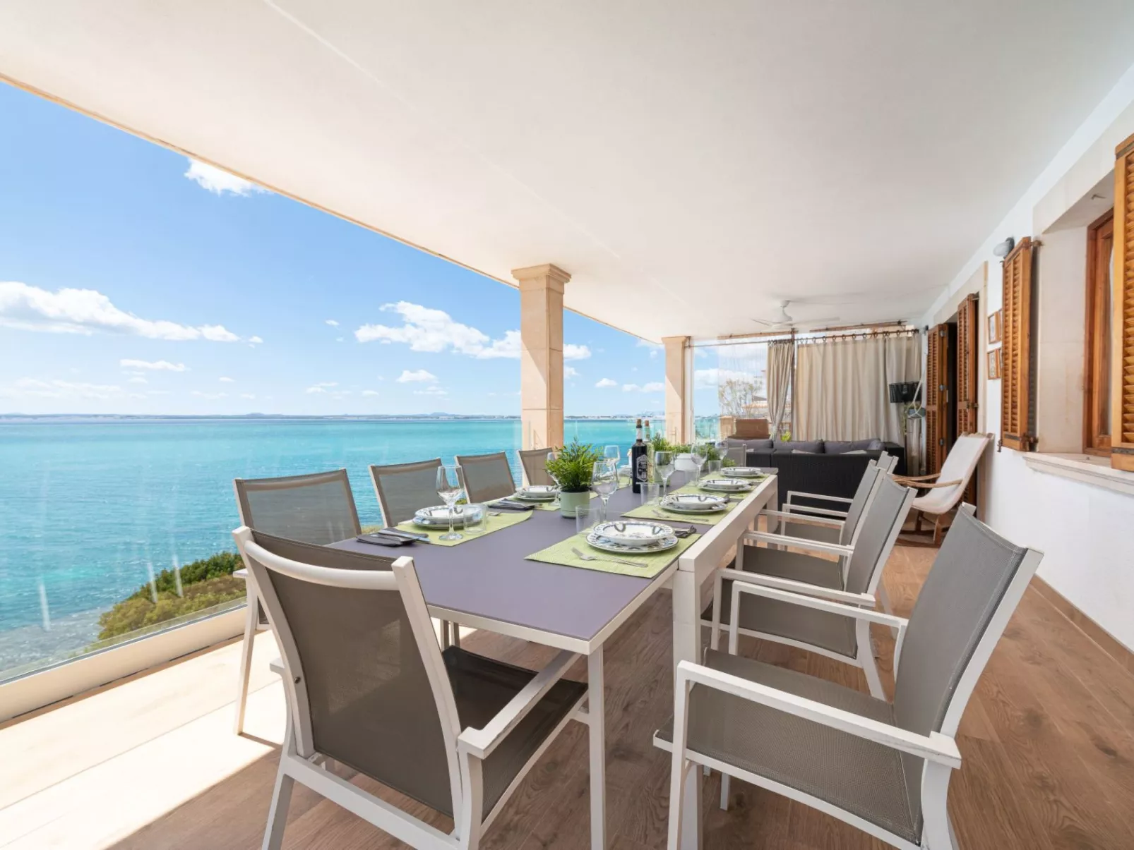 Verträumte Villa mit privatem Pool und Liegewiese - Image-tags.info