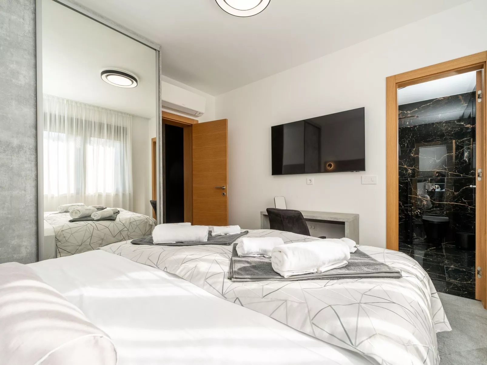 Apartment Royal 2 - Image-tags.info