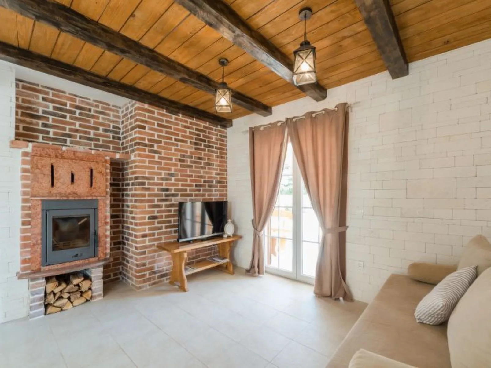 Steinvilla mit Pool, Meerblick, Nähe Sandstrand - Image-tags.info