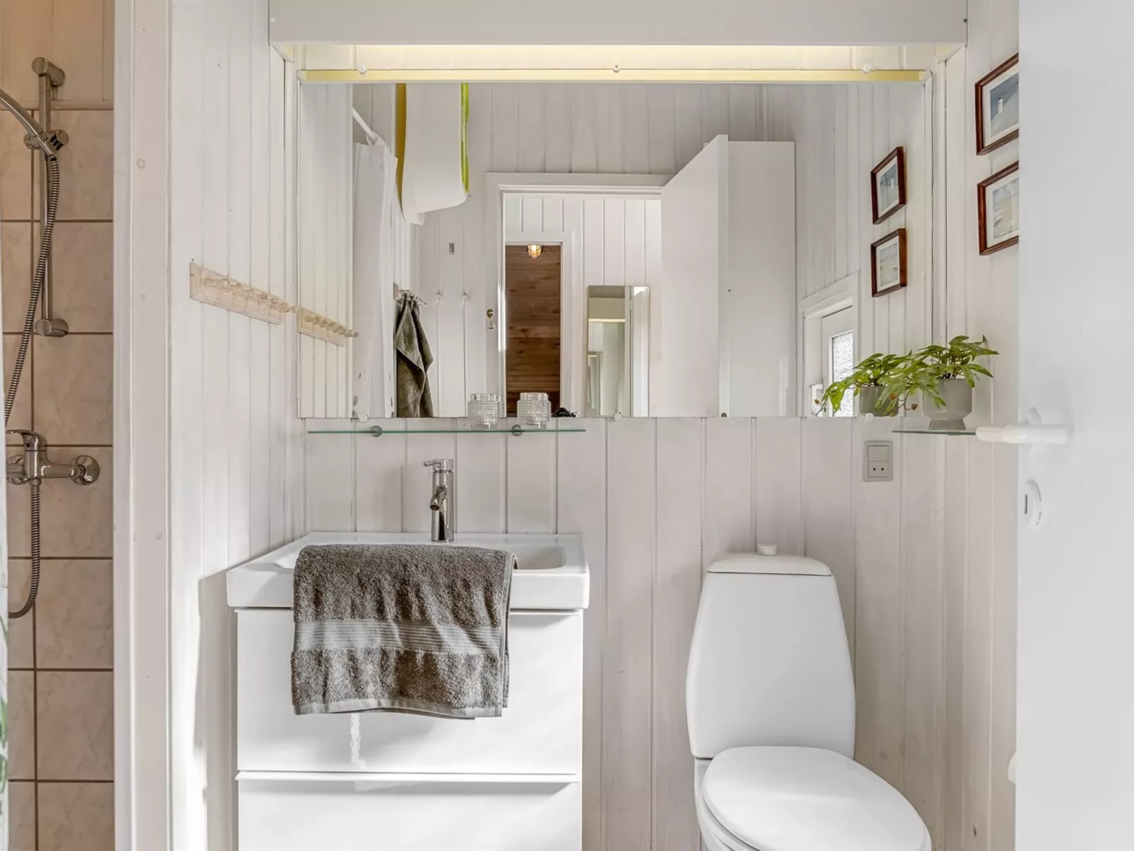 "Josef" - 1.2km from the sea - Binnen