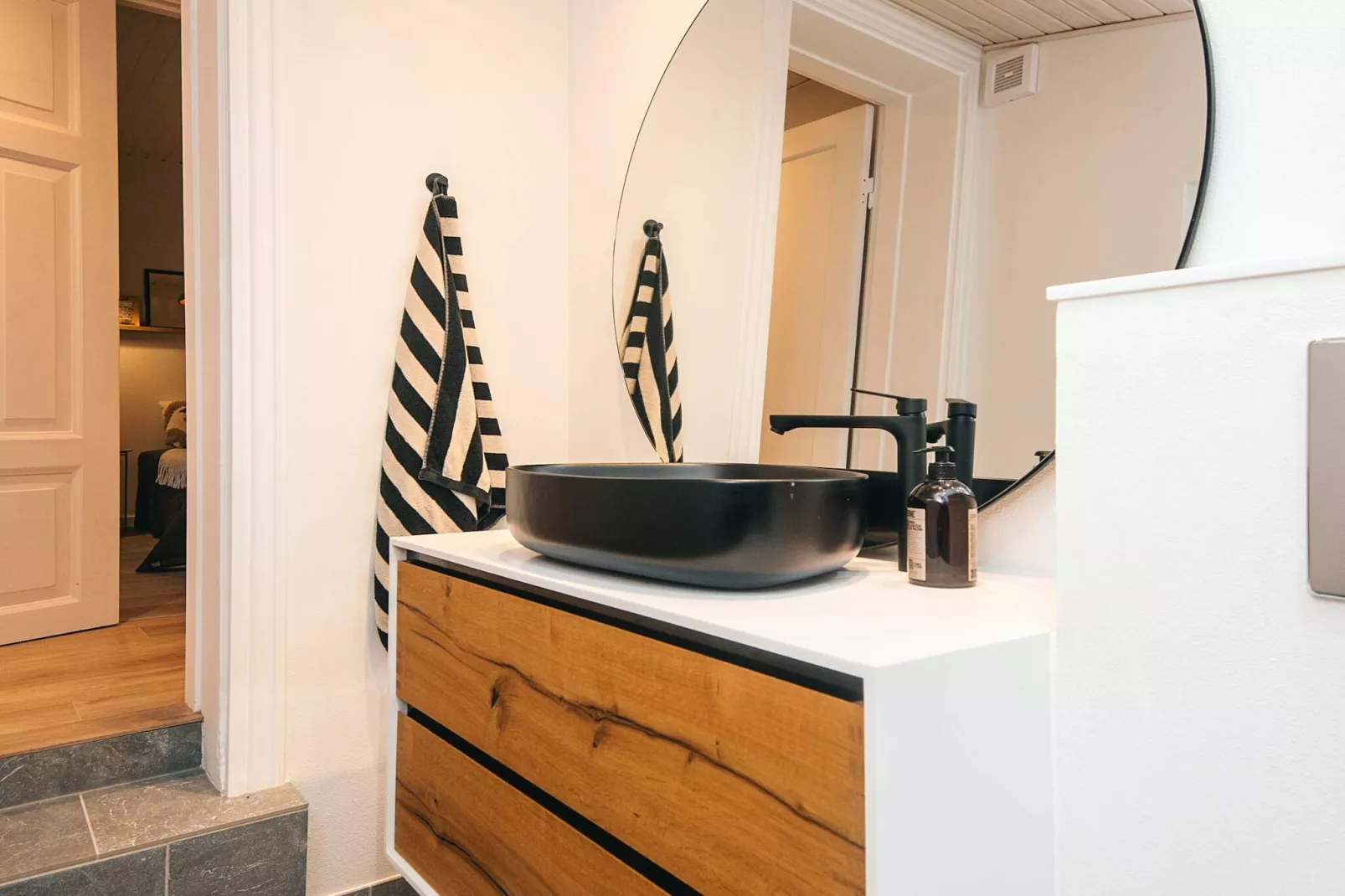 Natuuruitje: toegang tot bos en meer - Binnen