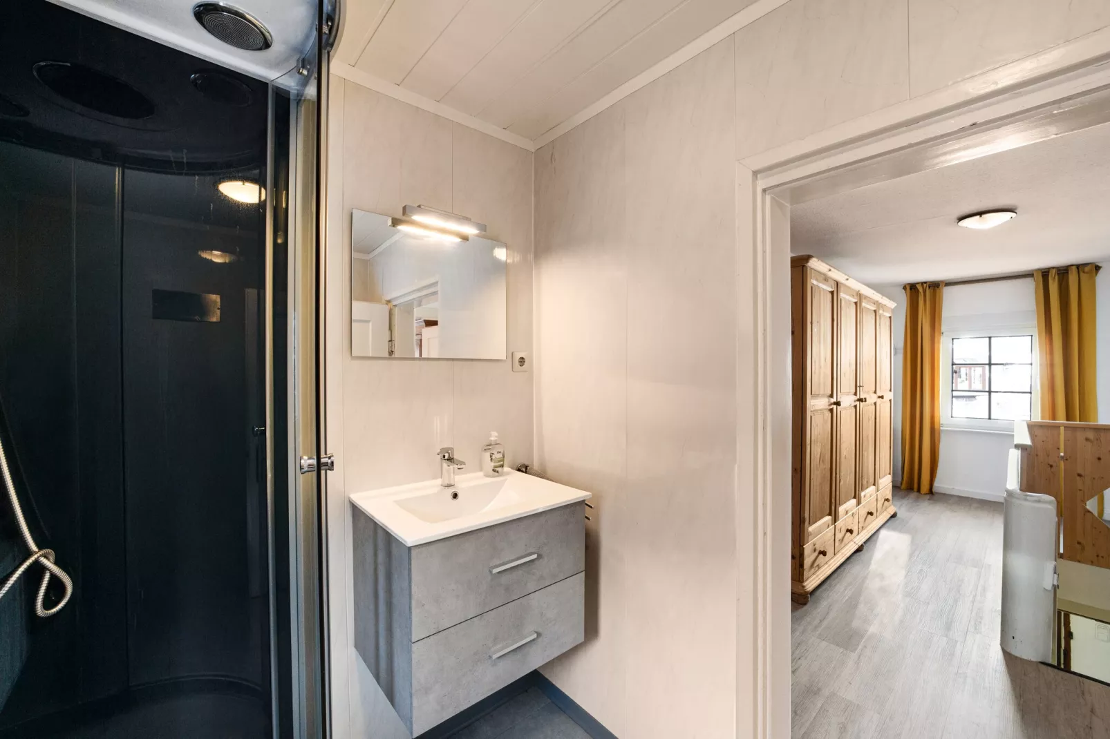 Ruhrquelle - Badkamer