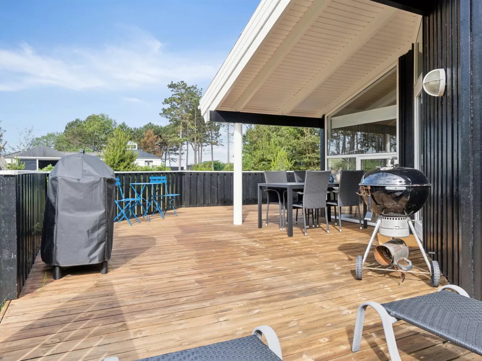 "Alvy" - 200m from the sea-Buiten