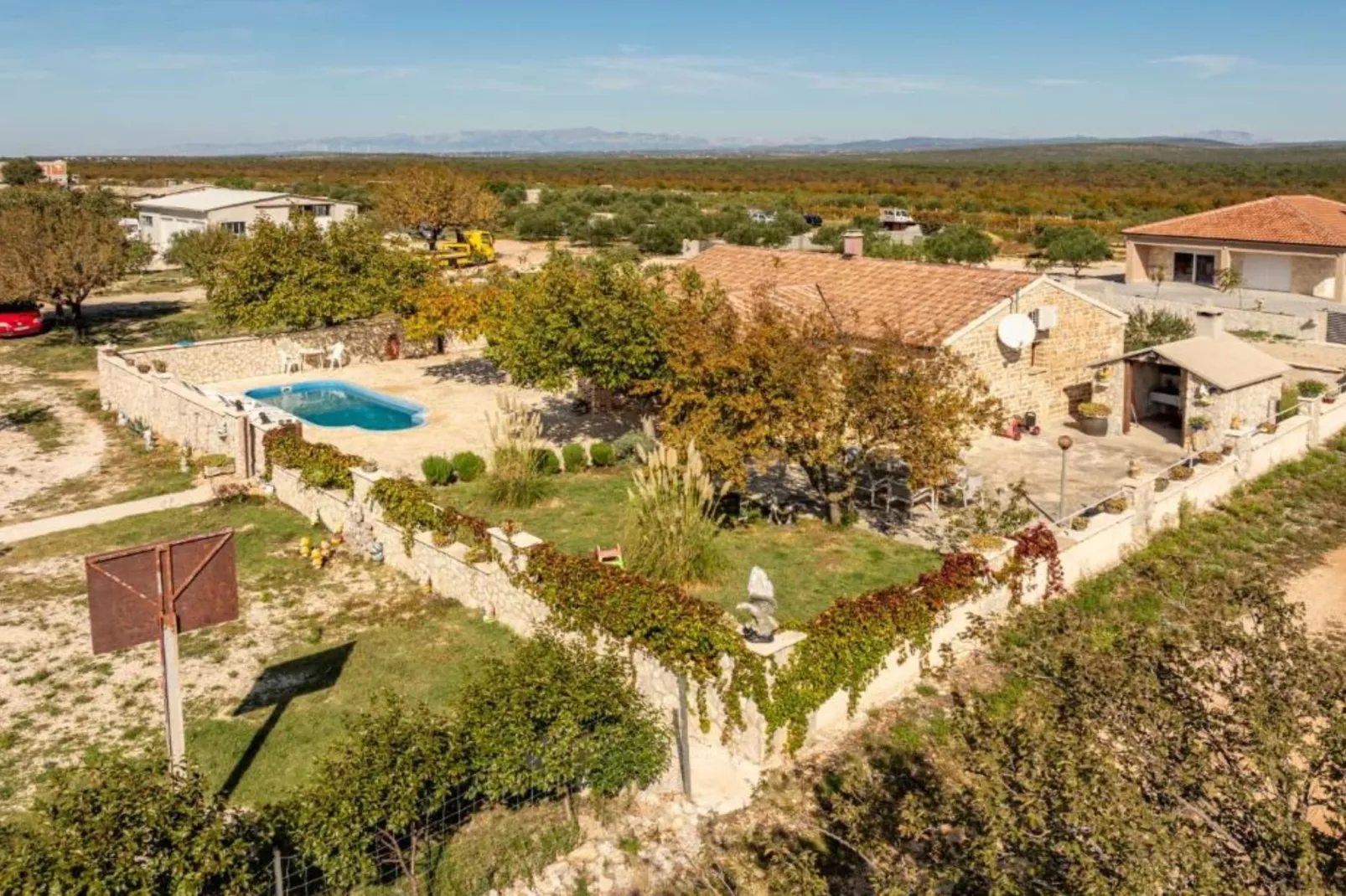 Holiday House Šimun - Three bedroom Holiday house with pool