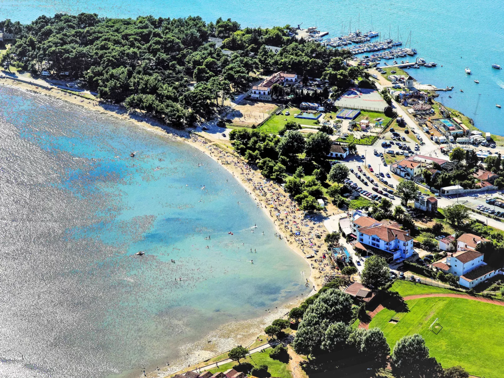 Villa mit Garten, Grill und Terrasse