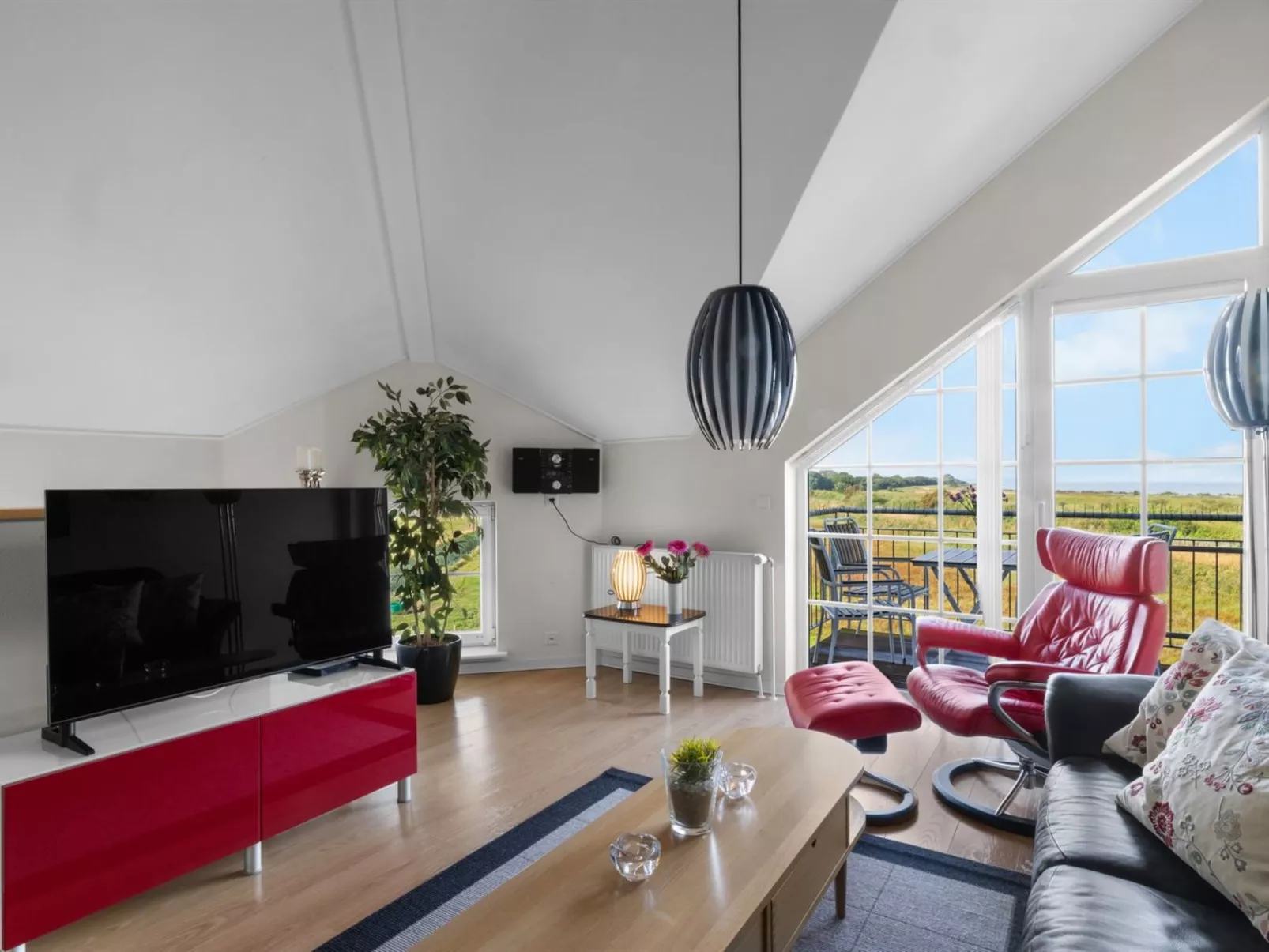 "Alitta" - 240m from the sea-Binnen