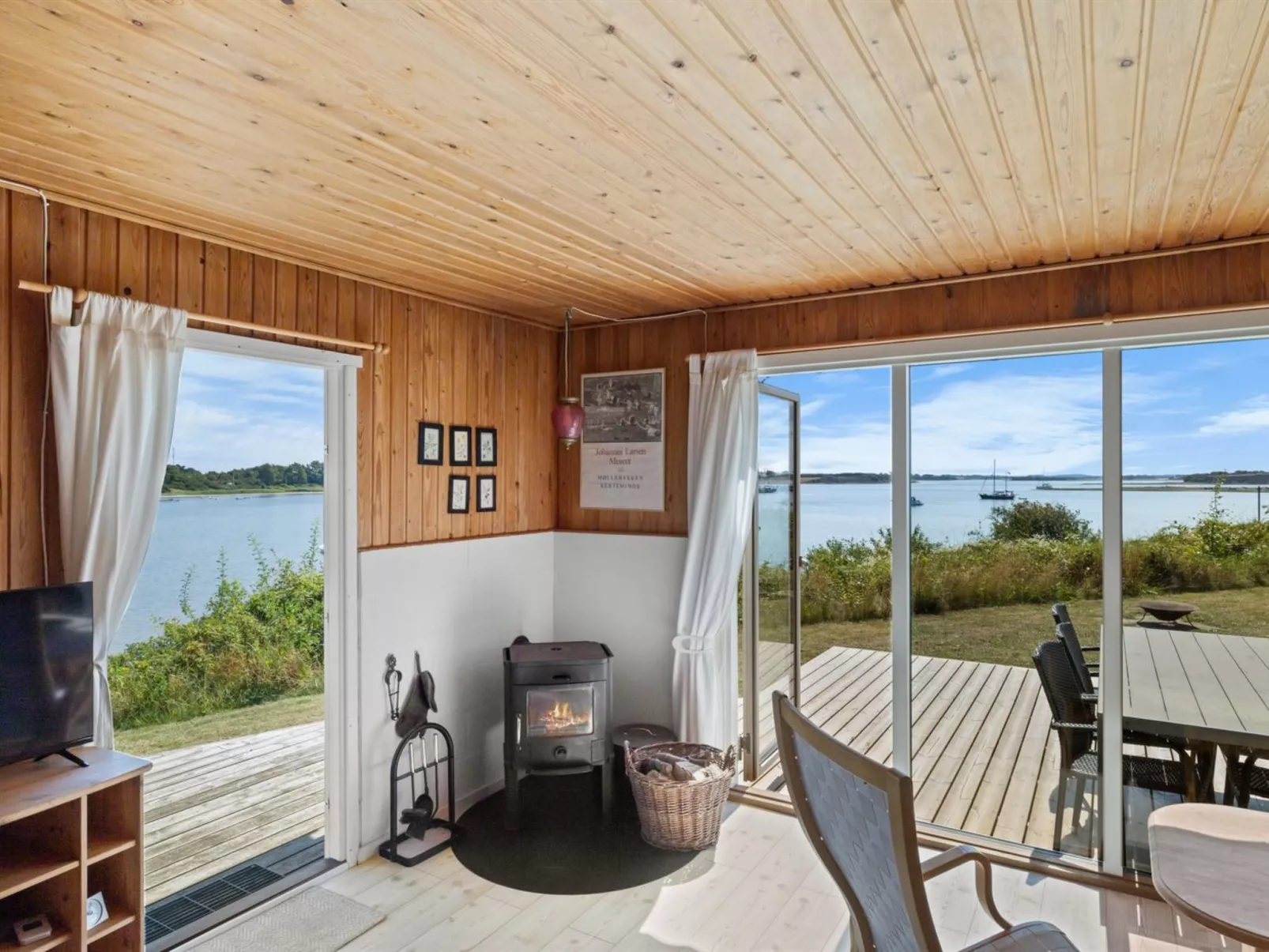 "Rajna" - 30m from the sea-Binnen