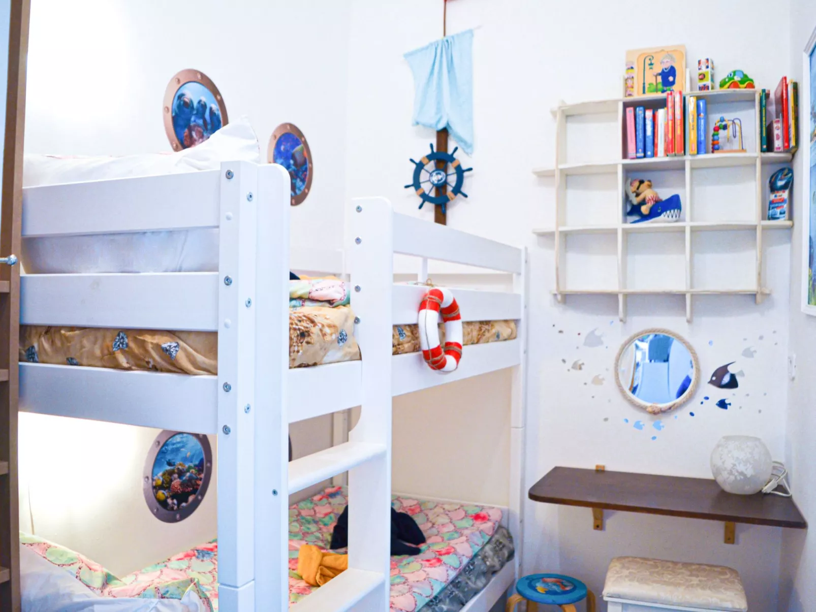 Mit privatem Garten, Meerblick und Gemeinschaftspool - Image-tags.info