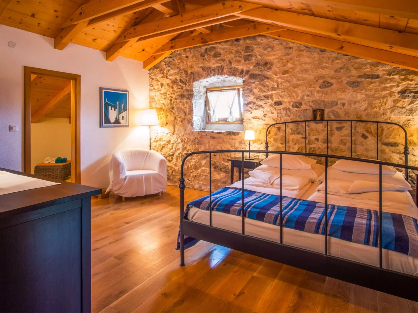 Villa mit Pool, Olivengarten und Meerblick - Image-tags.info