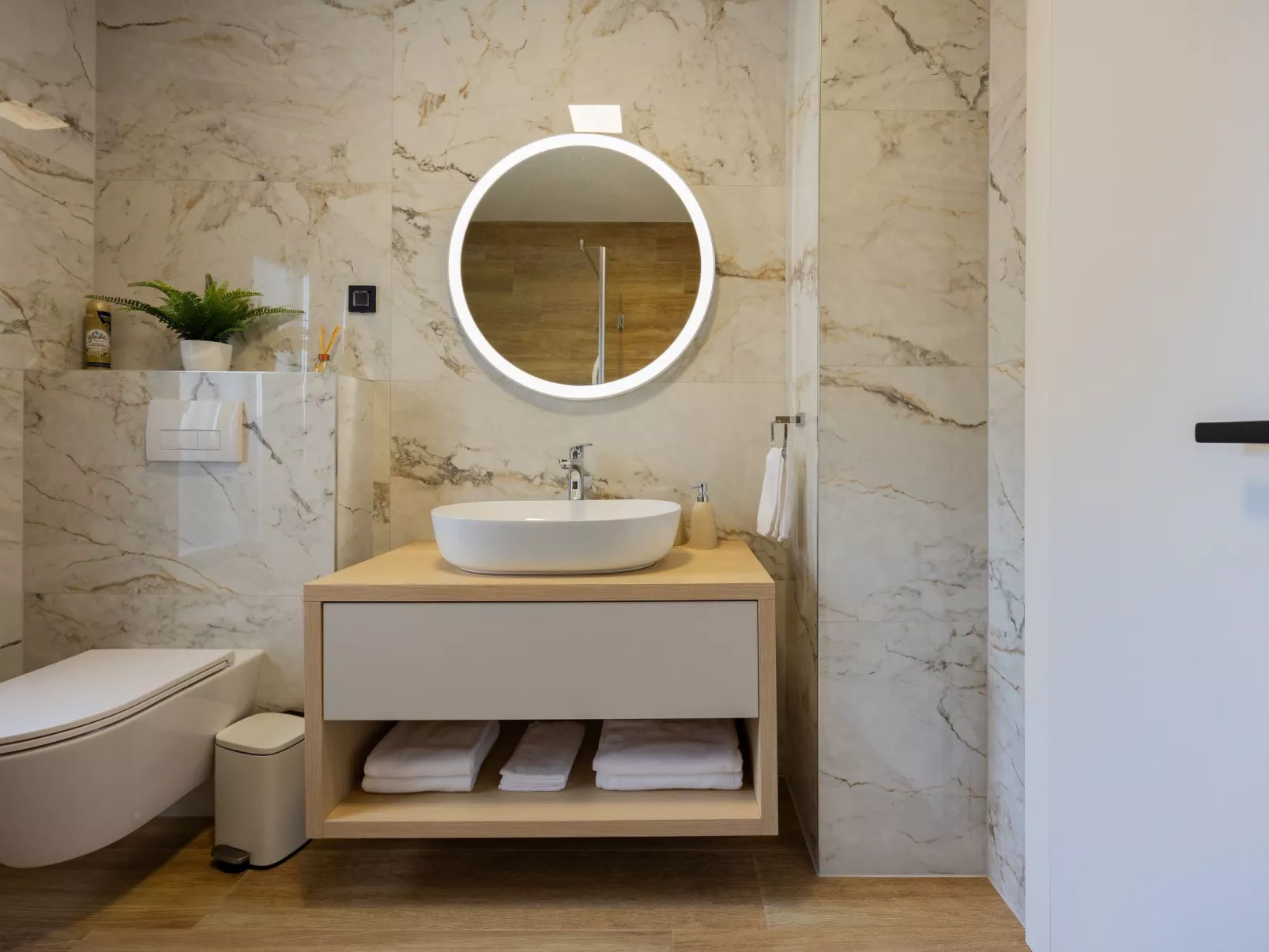 Villa Elena - Image-tags.info