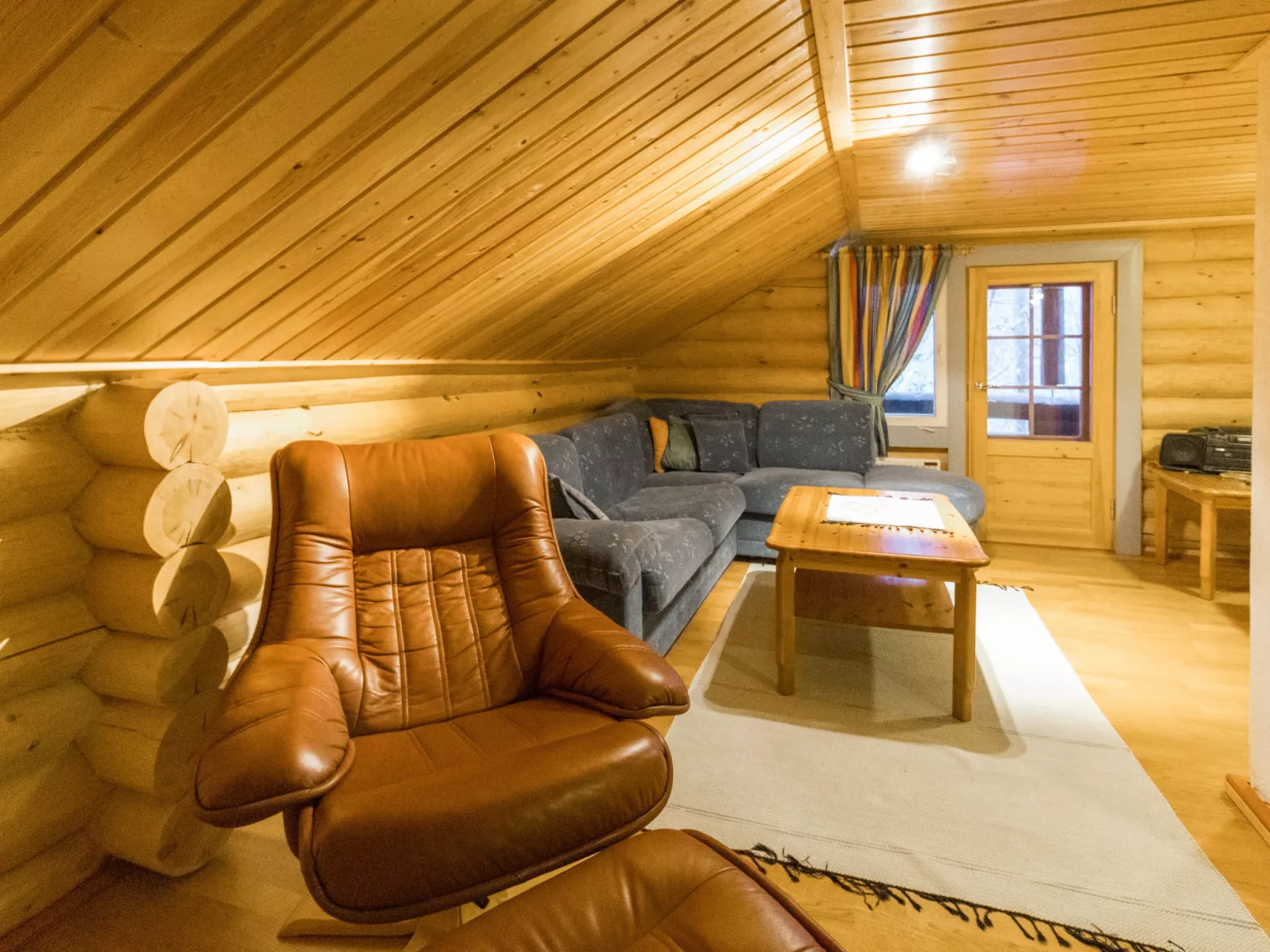 Salvostie 13, hetta - Binnen