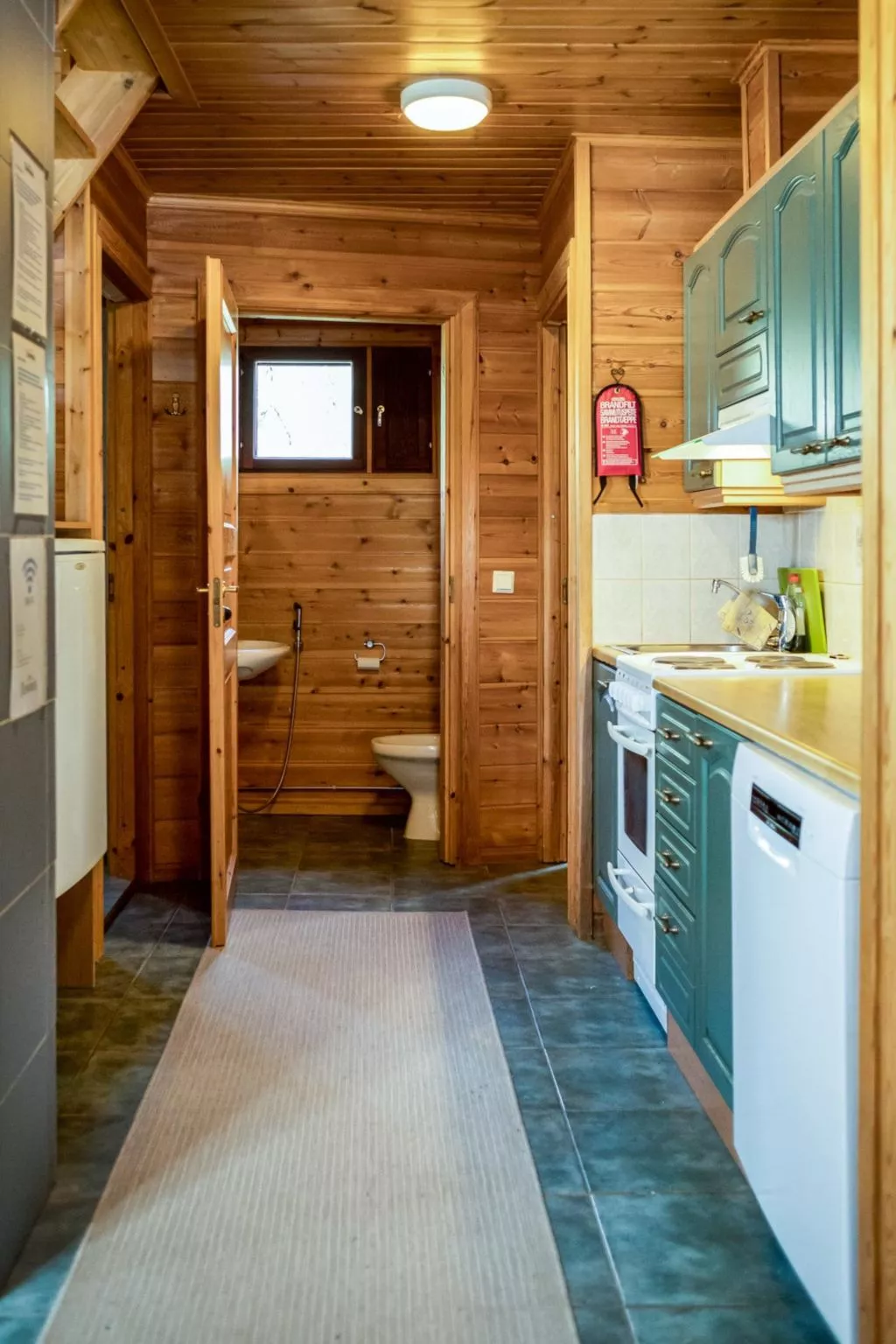 Luongasloma 2 - Binnen