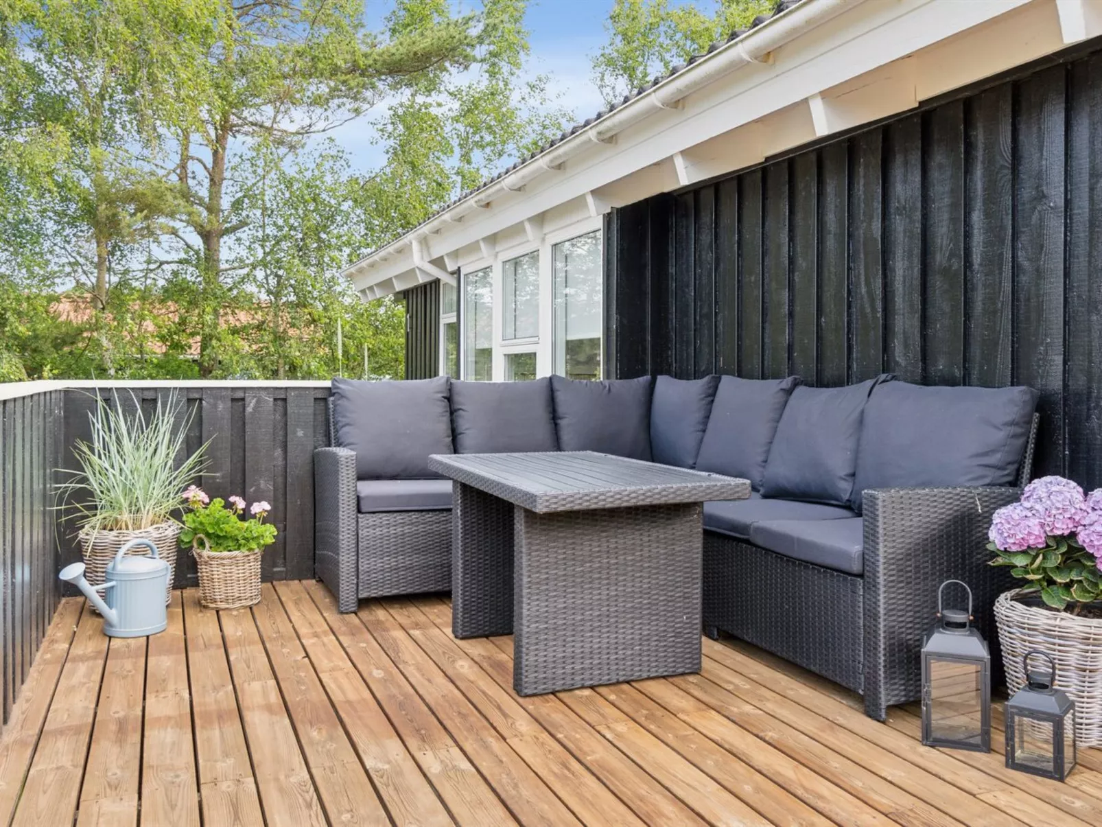 "Alvy" - 200m from the sea-Buiten