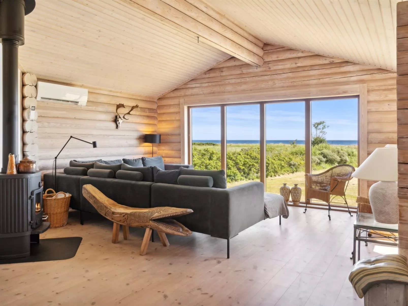 "Guthfast" - 50m from the sea - Binnen