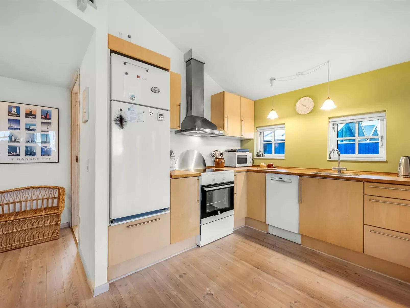 "Binta" - 300m to the fjord - Binnen