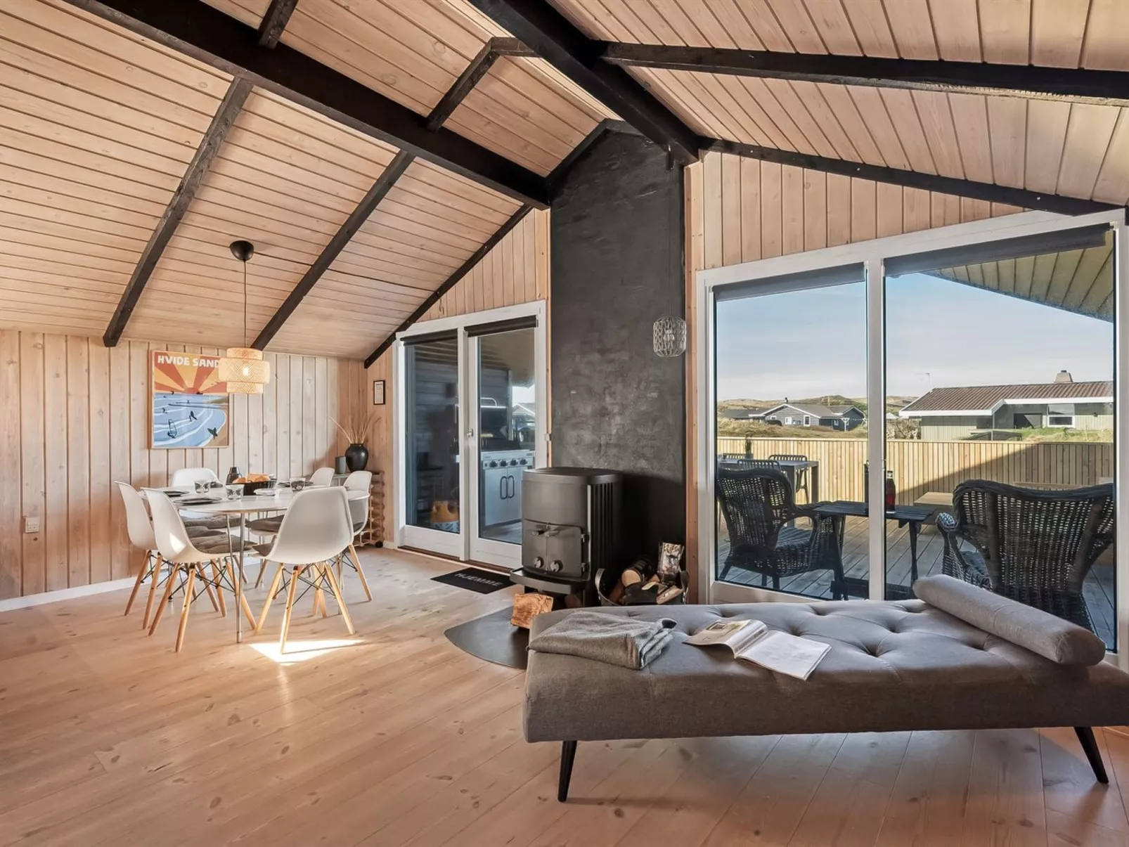 "Jyde" - 250m from the sea - Binnen