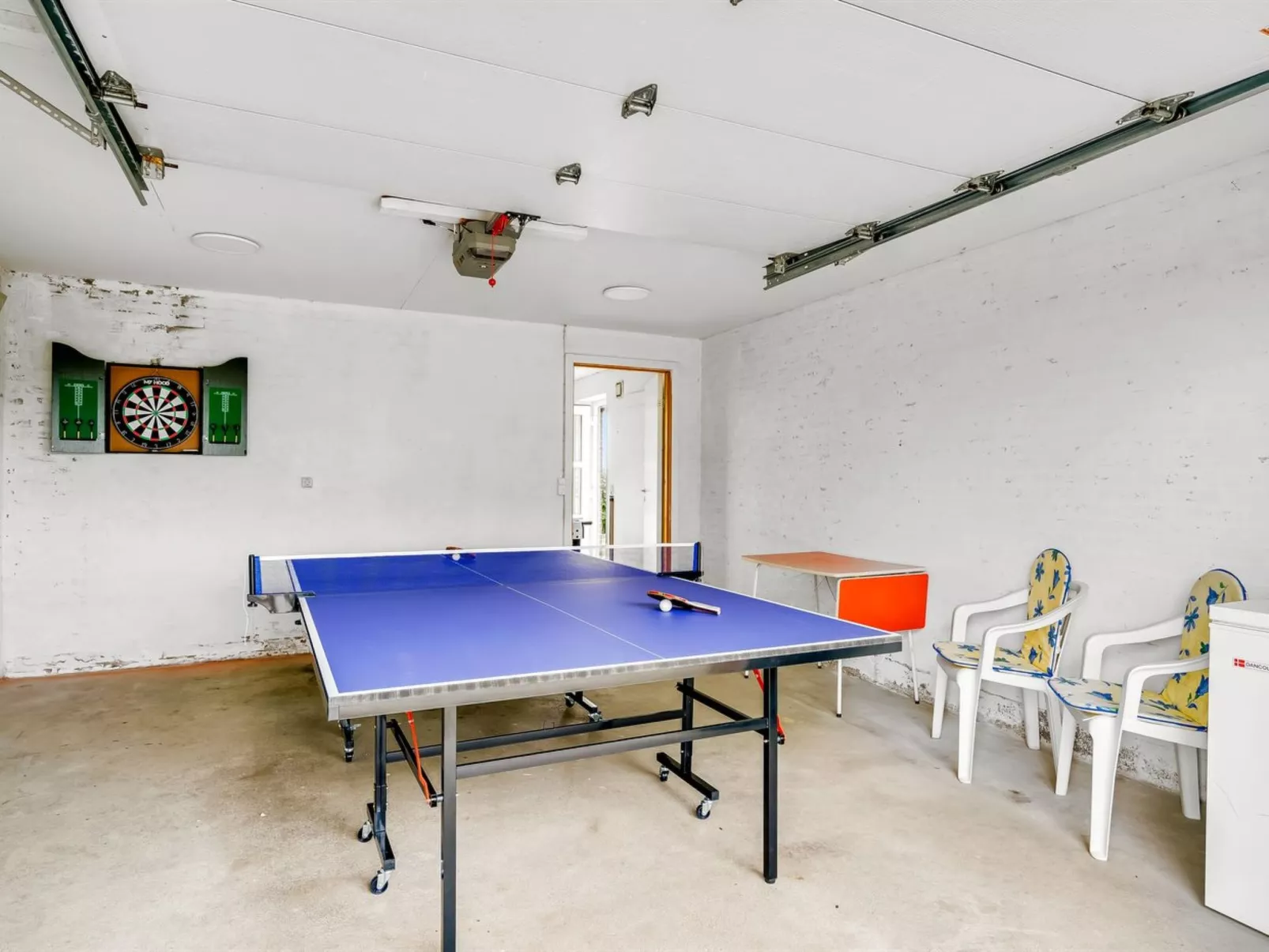 "Erja" - 300m to the fjord-Binnen