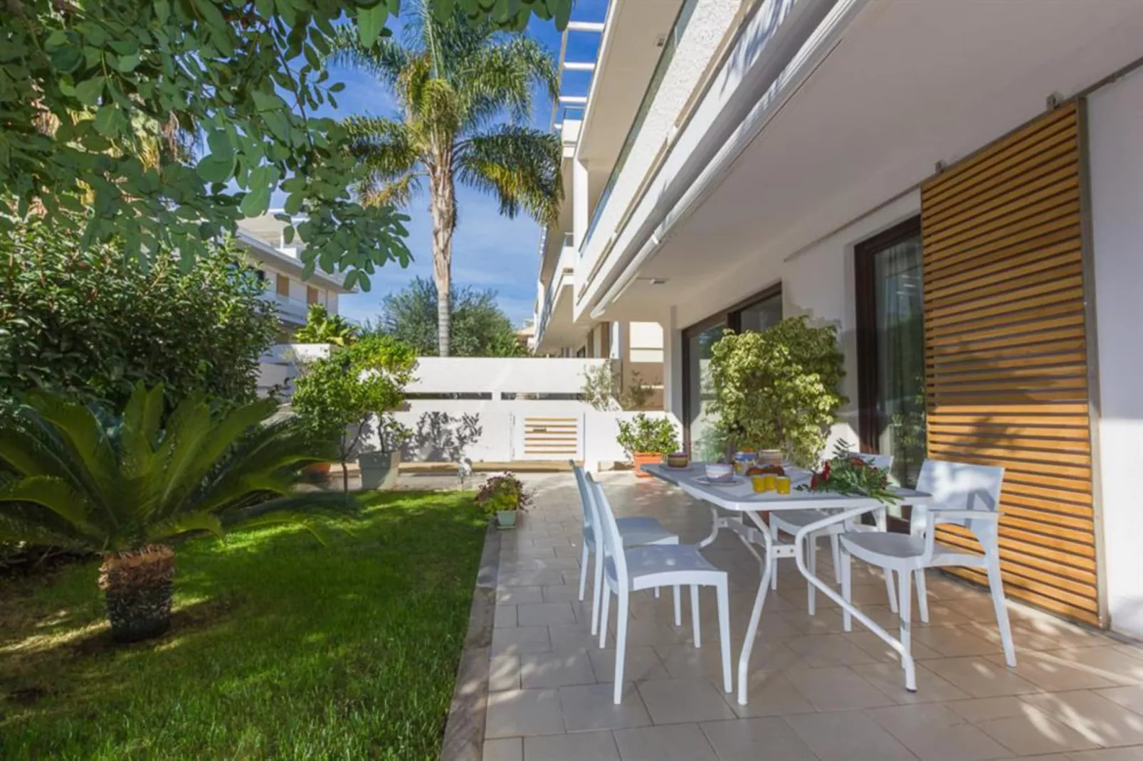 KAMENA RESIDENCE APARTMENT / APARTMENT 2 BEDROOMS-Terrasbalkon