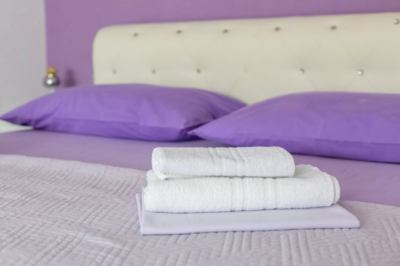 Villa Blanka - Six Bedroom Villa with Swimming Pool and Sea View-Slaapkamer