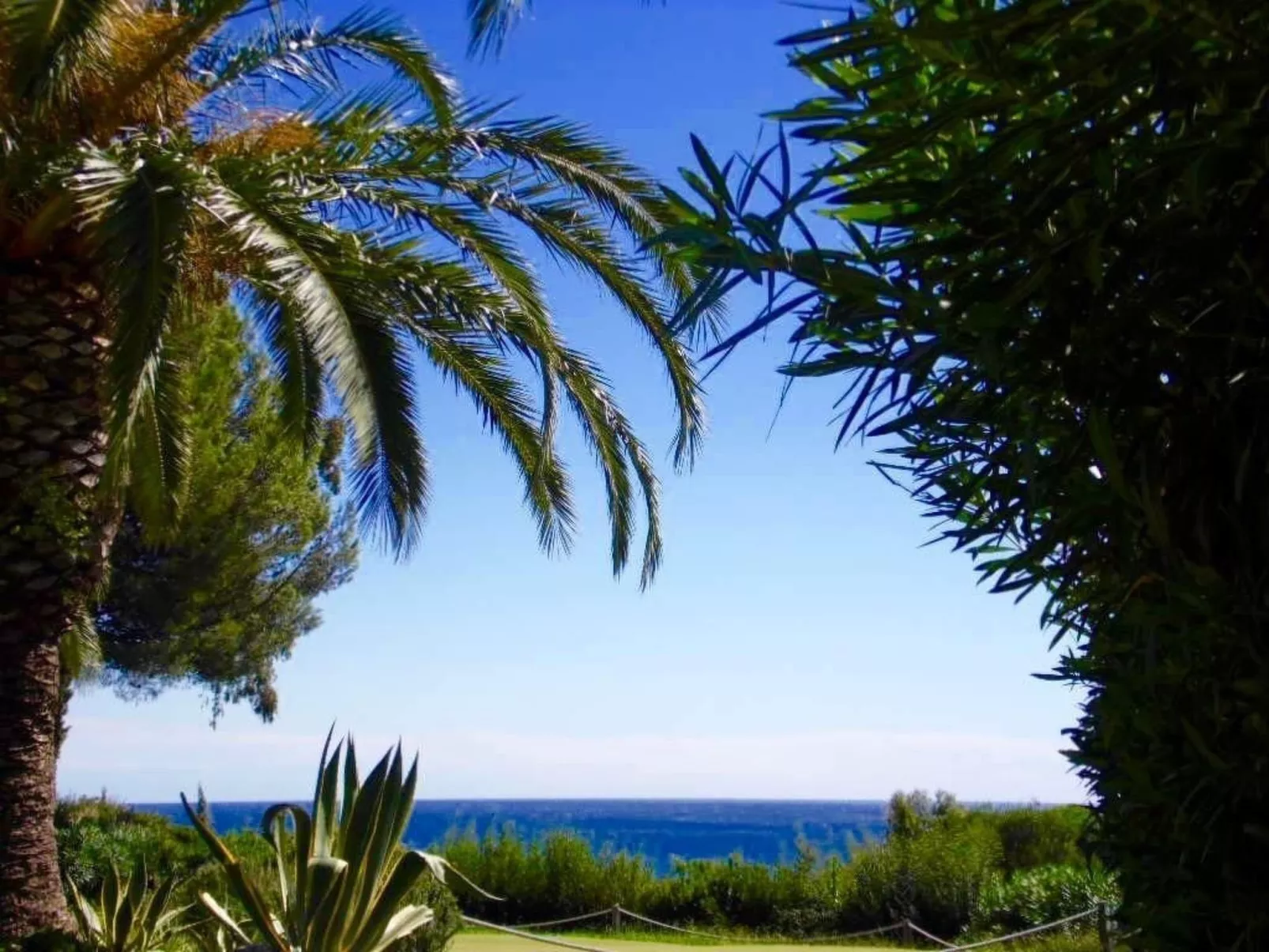 Cap Esterel Prestige - Image-tags.info