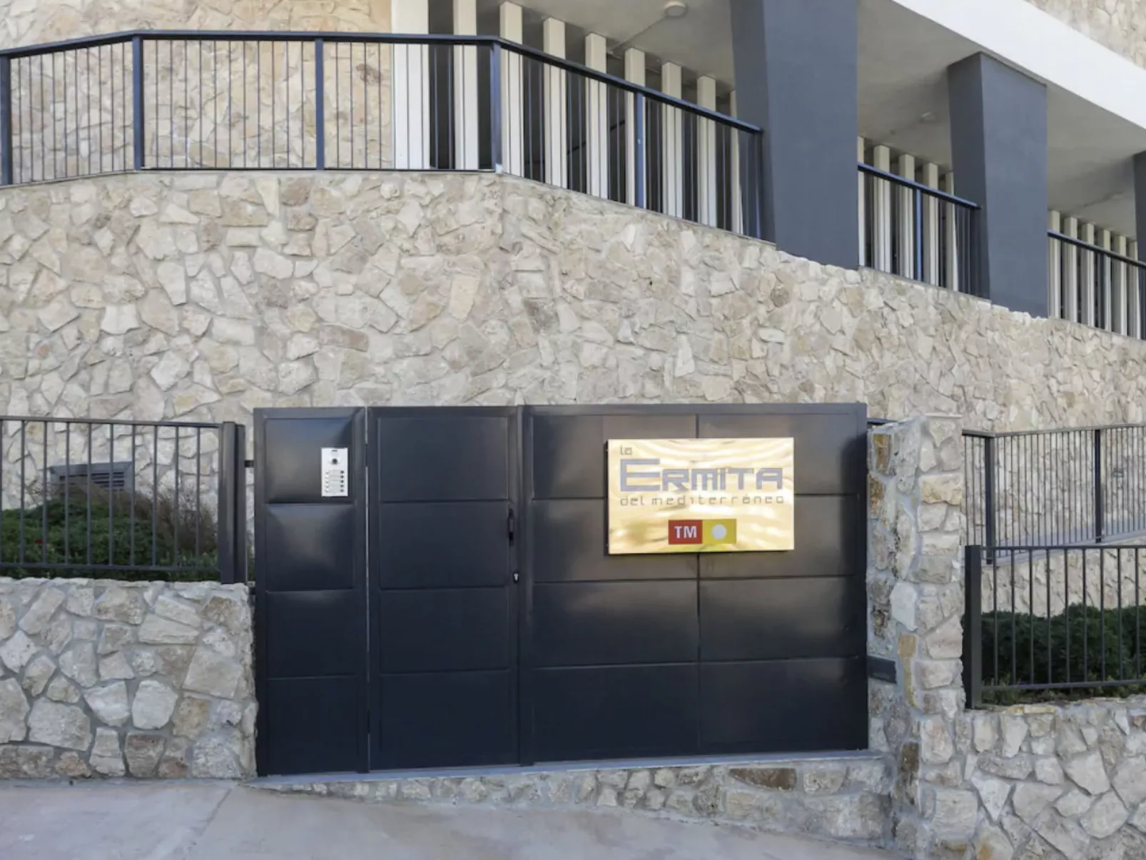 Luxuriöses Apartment mit Pool und Garage am Poniente Beach! - Image-tags.info