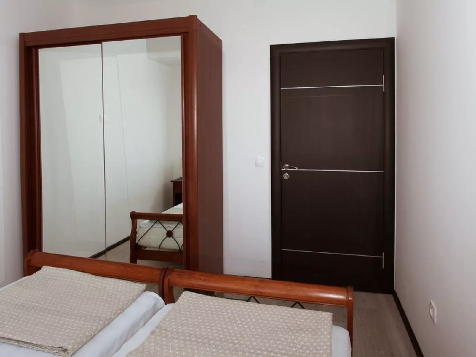 Für 4 Personen ca. 45 m&sup2; in Budva, Adriaküste Montenegro (Küste um Budva)-Image-tags.info