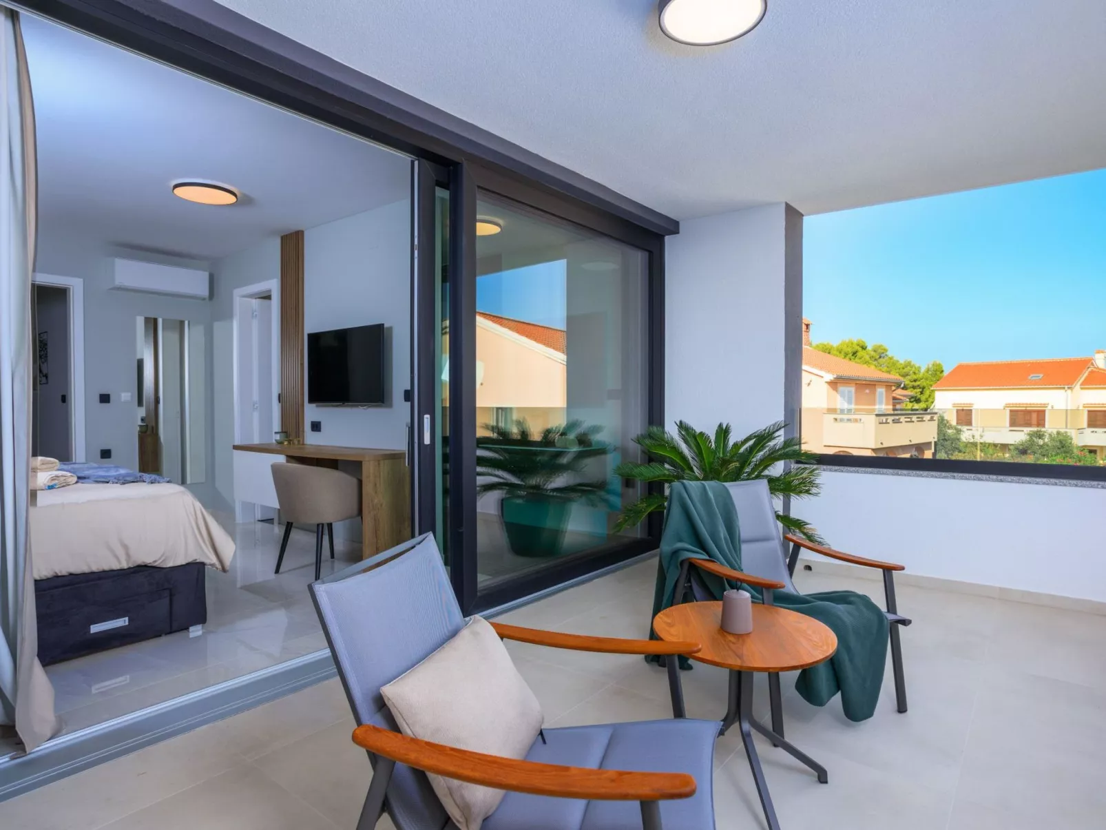 Neue moderne Villa mit Pool in der Nähe von dem - Image-tags.info