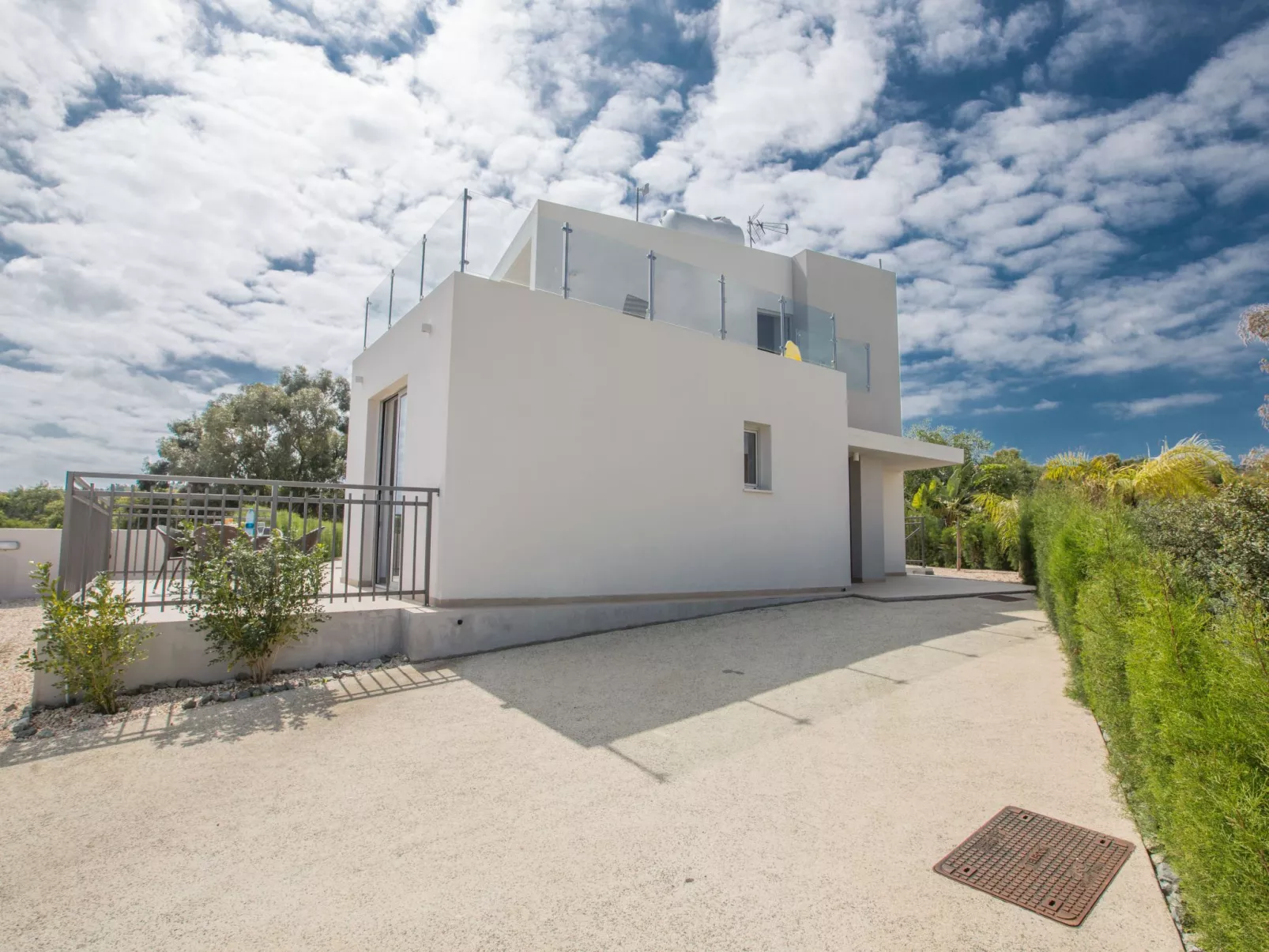 Schöne, topmoderne Ferienvilla auf Zypern - Image-tags.info