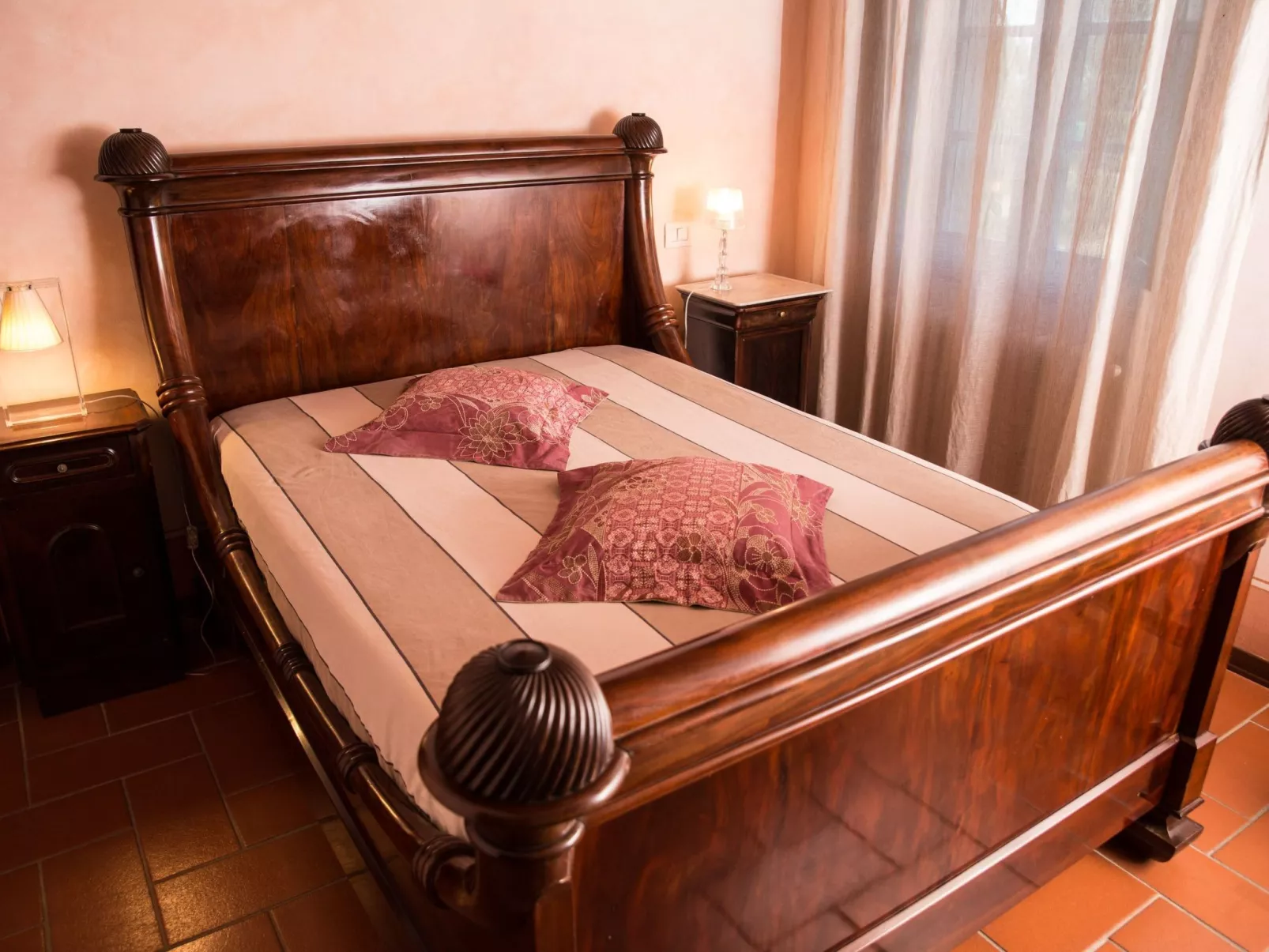 Ca de Frati Residenz - Rosa Wohnung - Image-tags.info