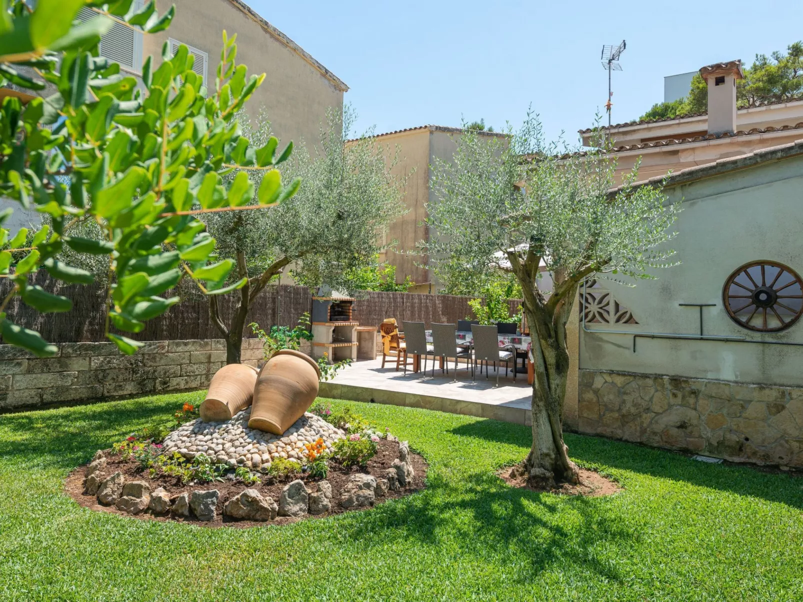 Stilvolle Villa mit Terrasse und Nähe zum Strand - Image-tags.info