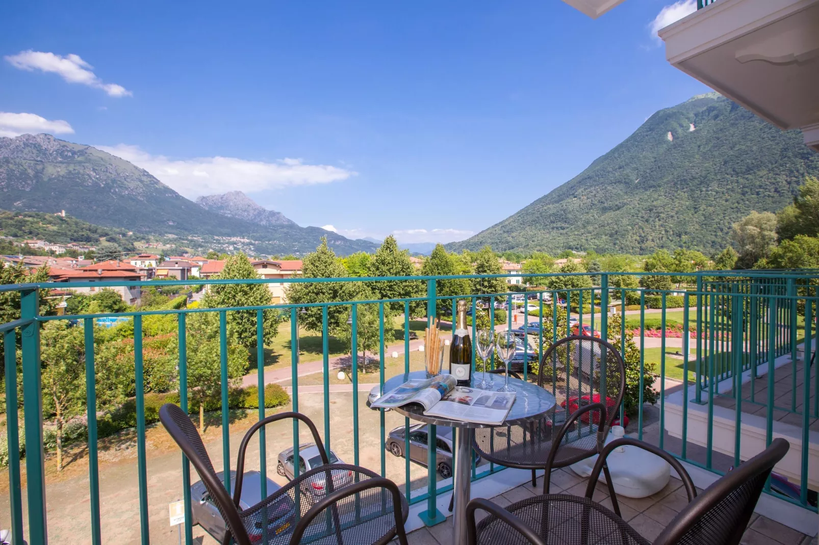 RESIDENCE PORTO LETIZIA - PALACE-1ROOM APT 4 PAX MOUNTAIN VIEW PLUS 8203 - P1MP4 - Terrasbalkon