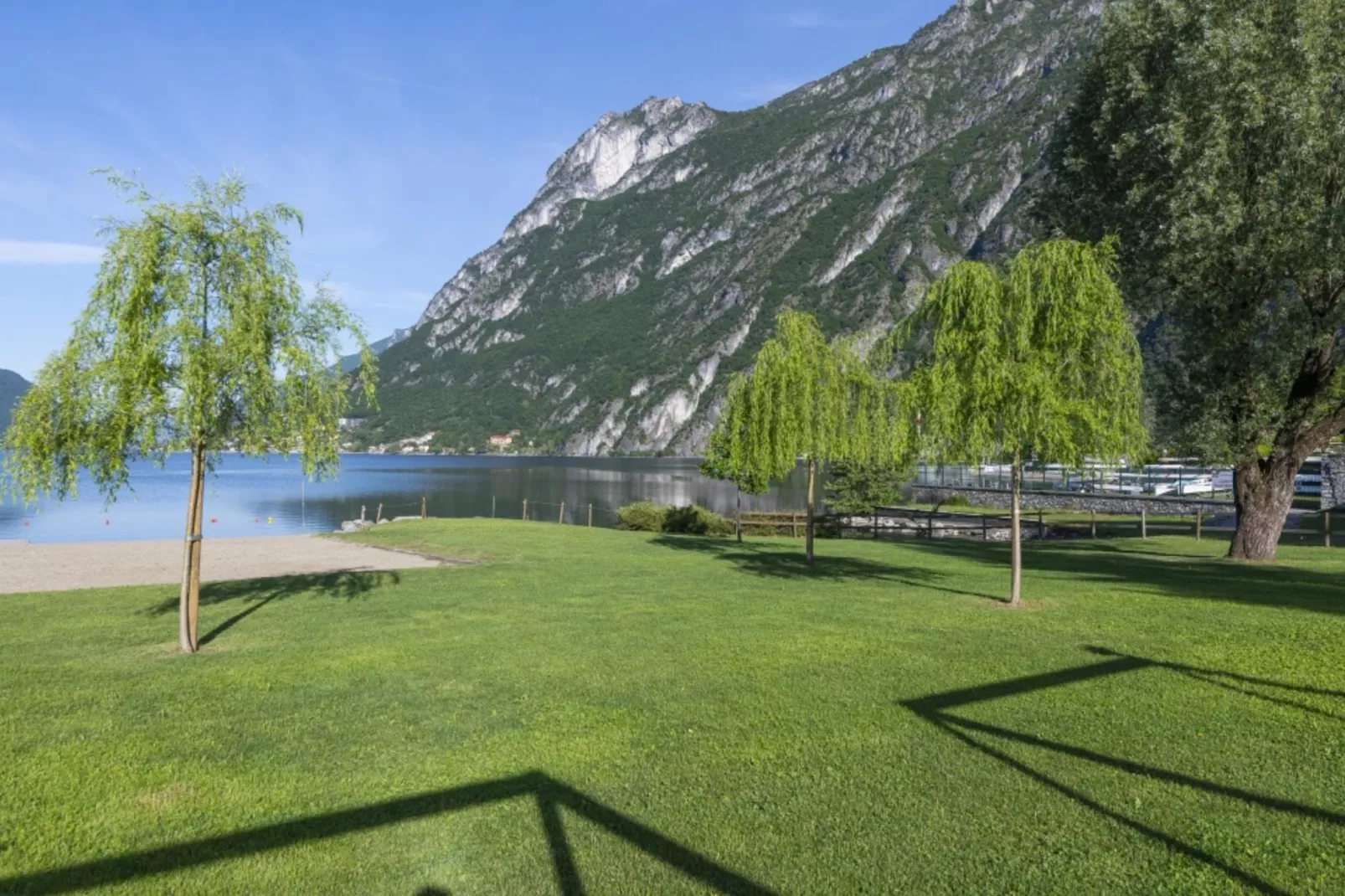 RESIDENCE PORTO LETIZIA - VILLAS-BILOCALE 4 PAX VISTA LAGO PLUS 8215 - V1LP4 - Gebieden zomer 1km