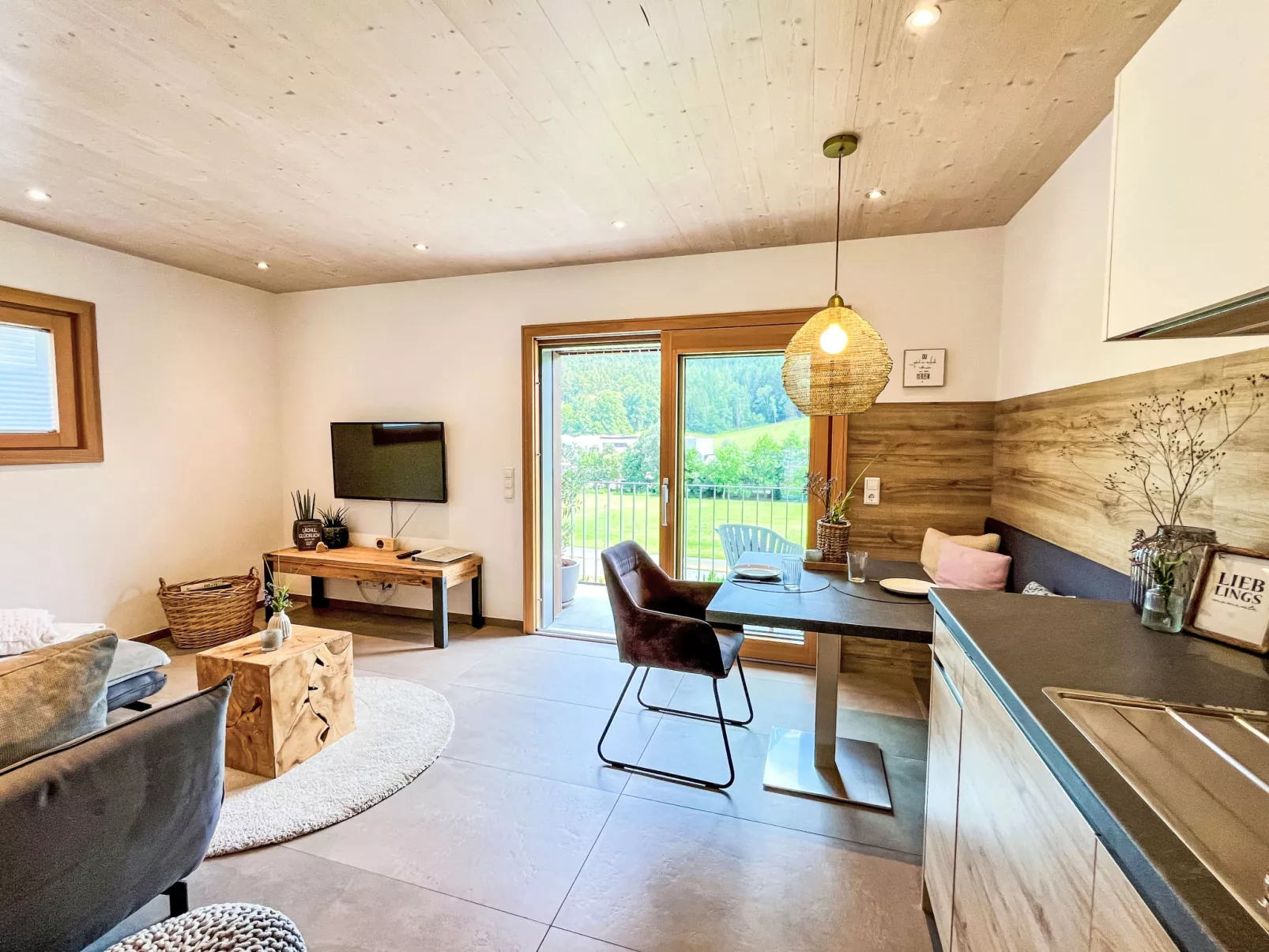 Kinast (HFT201) - Binnen