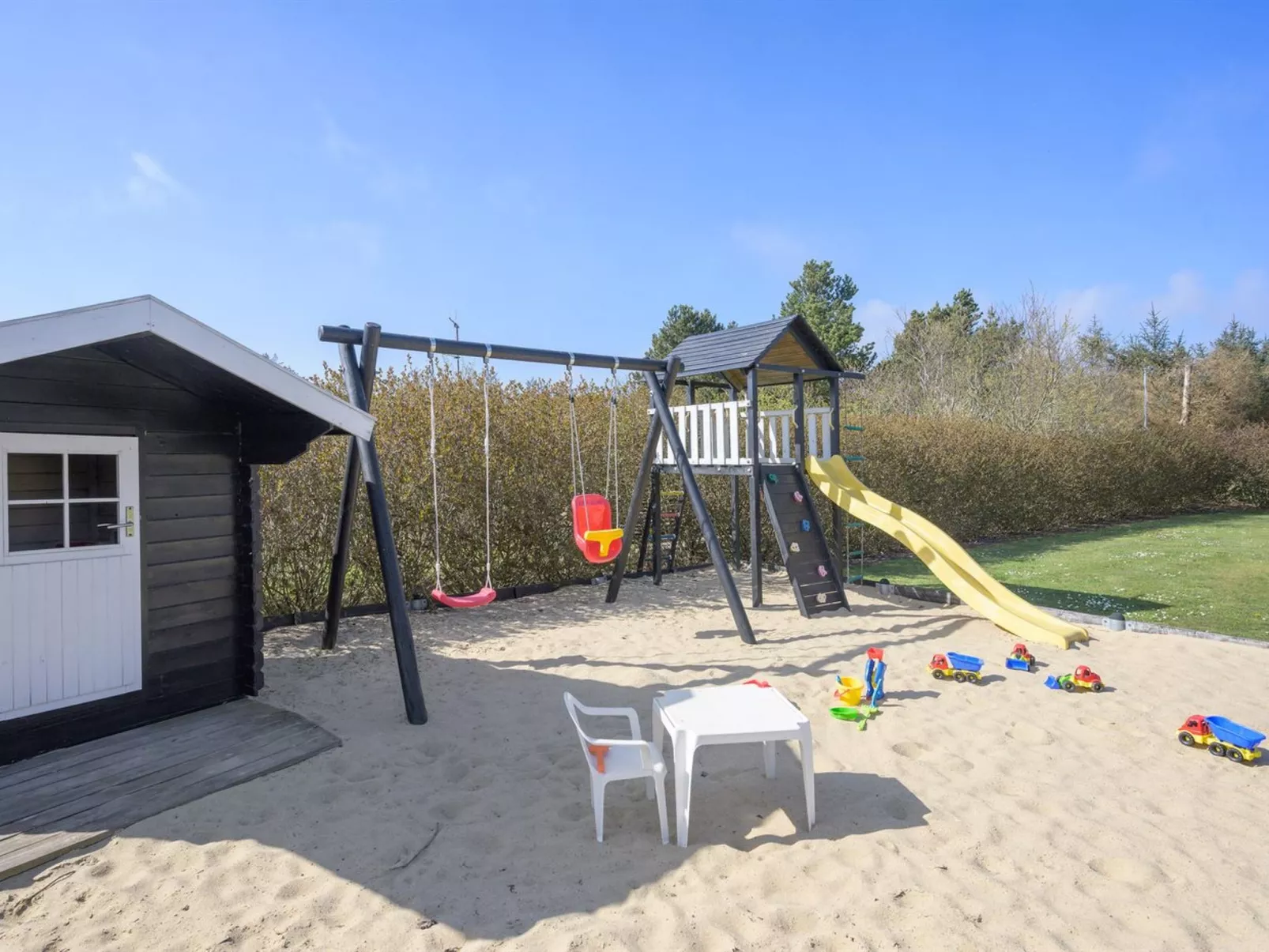 "Benita" - 400m to the fjord-Buiten