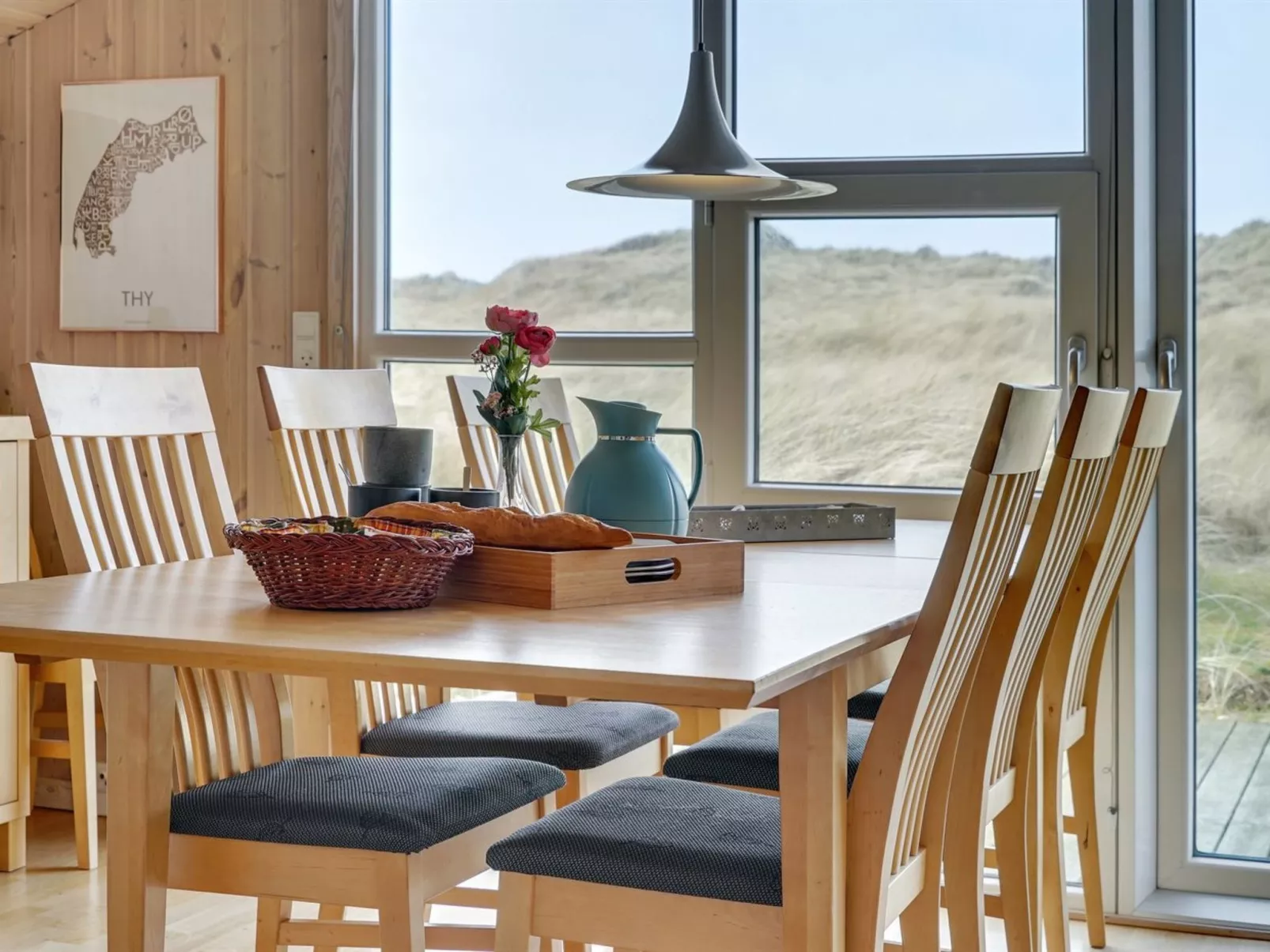 "Emelia" - 50m from the sea-Binnen