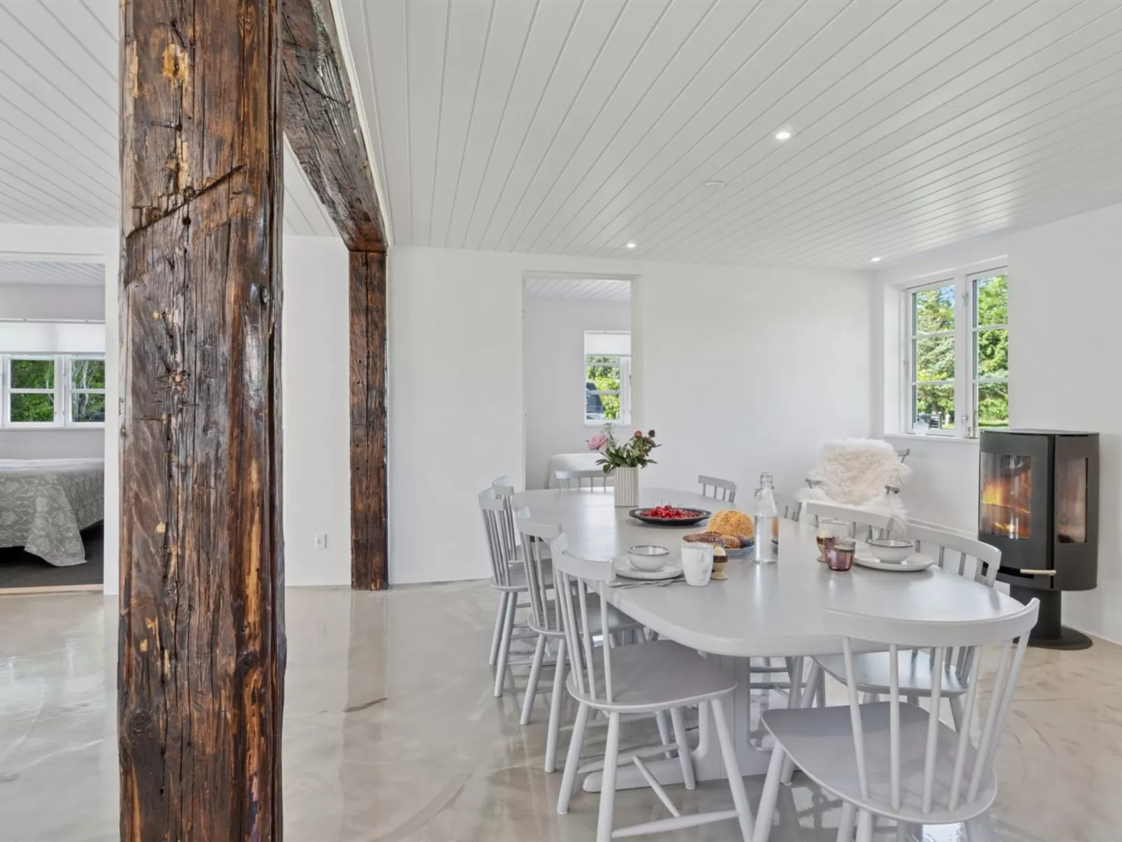 "Thrym" - 2.5km from the sea - Binnen