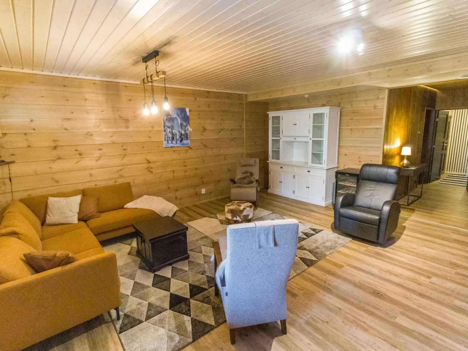 Villa valoisa - Binnen