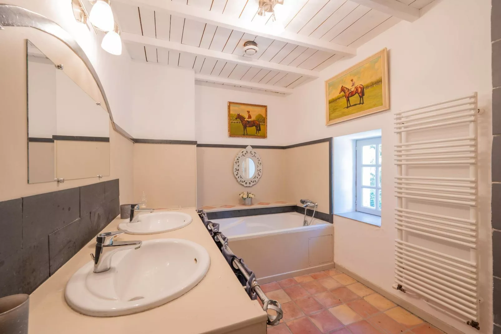 Grand Mas climatisé Arles-Badkamer