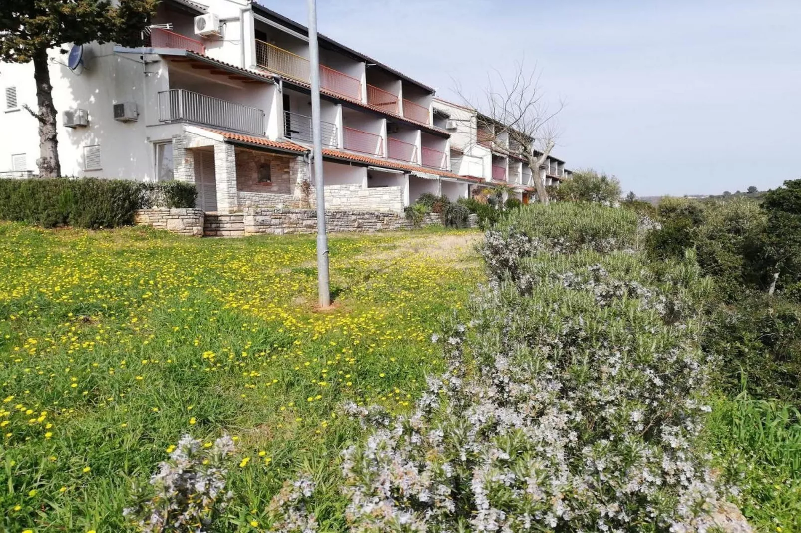 Apartment Baselak - Duplex One Bedroom Apartment with Balcony and Sea View - Buitenlucht