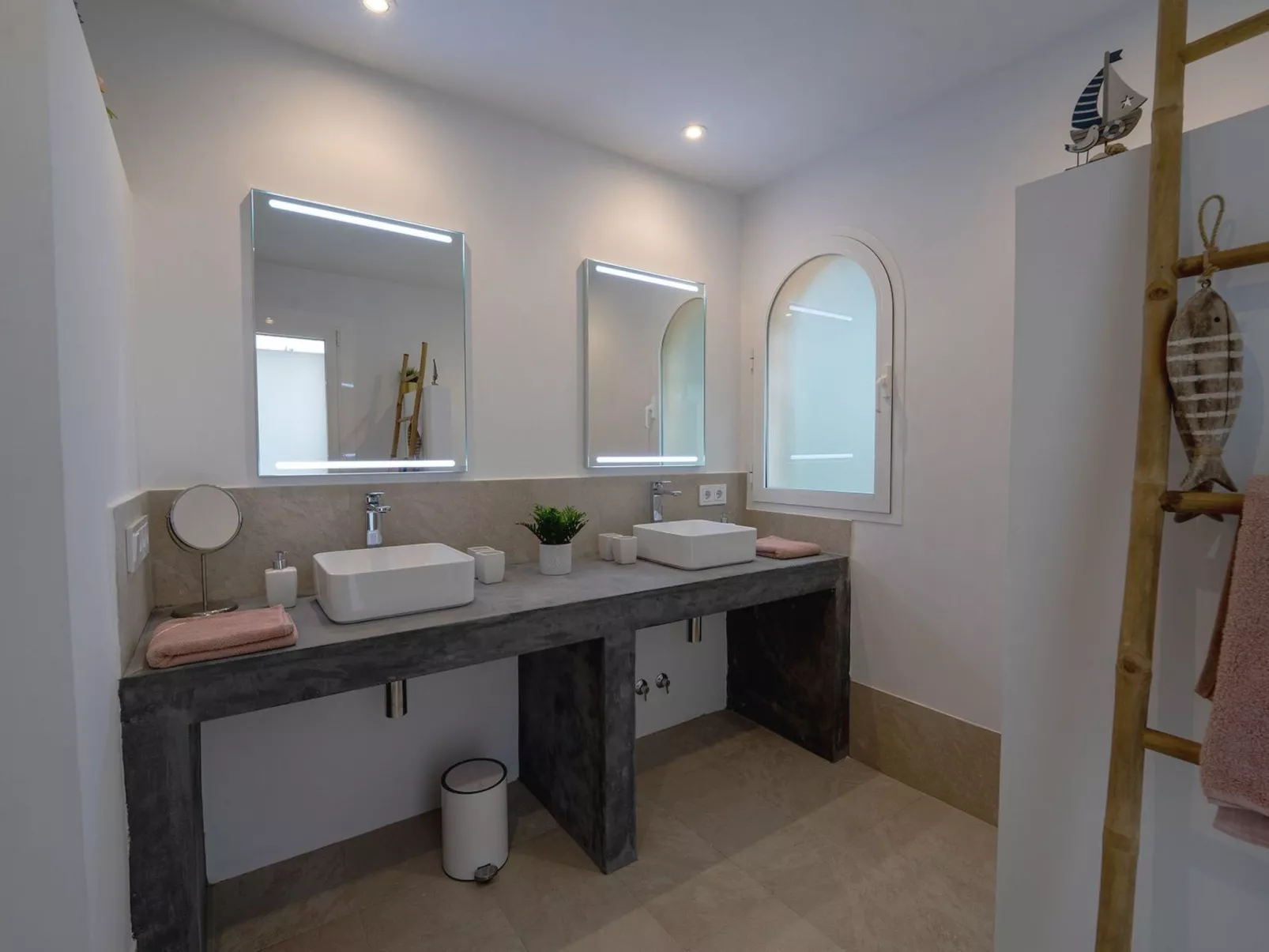 Mit Privatpool für 5 Personen  + 1 Kind ca. 210 m&sup2; in Cala Pi, Balearen (M - Image-tags.info