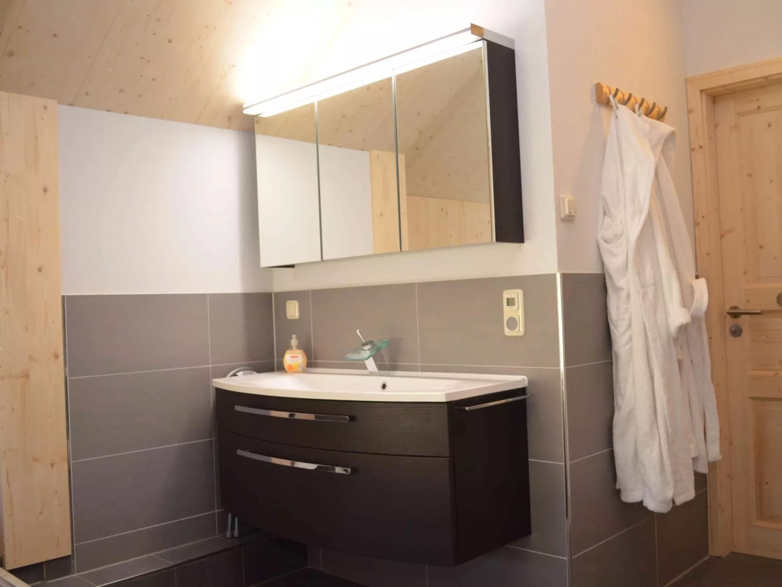 Tolles Ferienhaus mit Sauna und Whirlpool - Image-tags.info