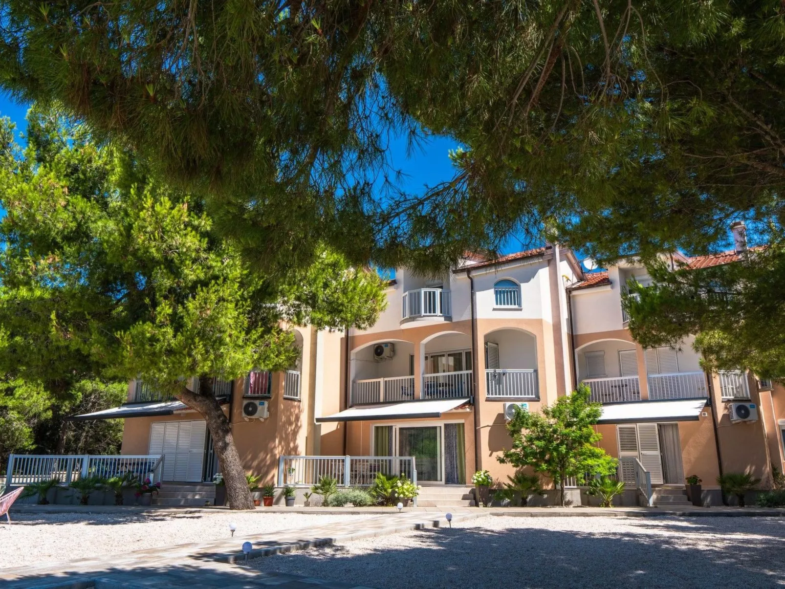 Apartment Sum mora 3 - Image-tags.info