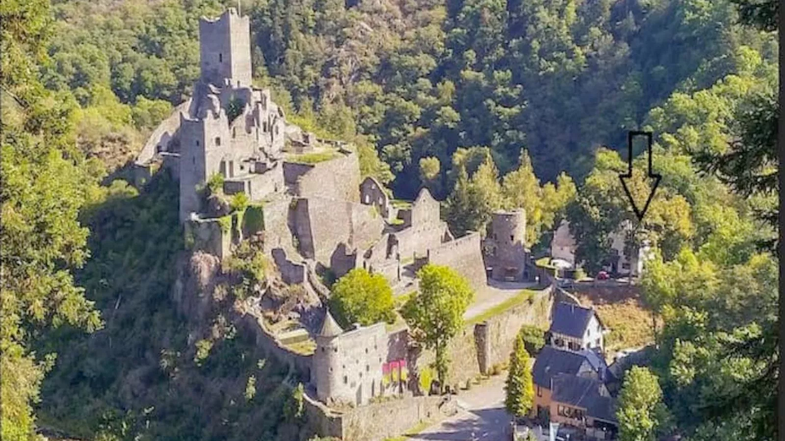 Manderscheid - Buitenkant zomer