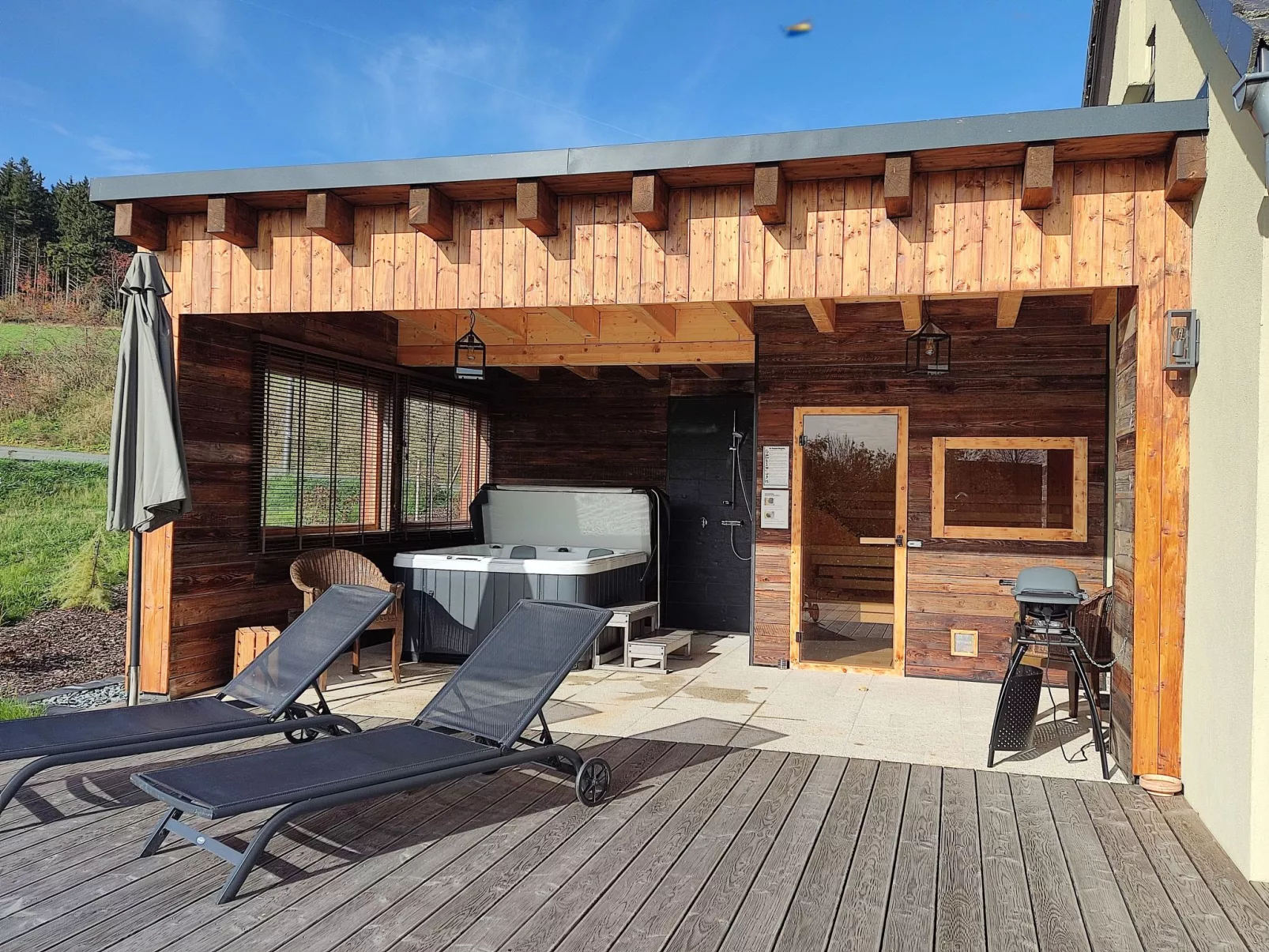 Frankenwald Lodge - Buiten