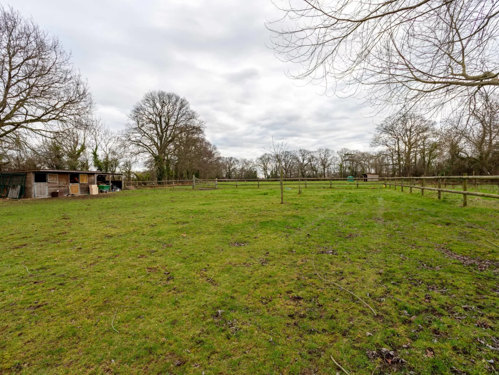 La maison du cavalier bleu - Buiten