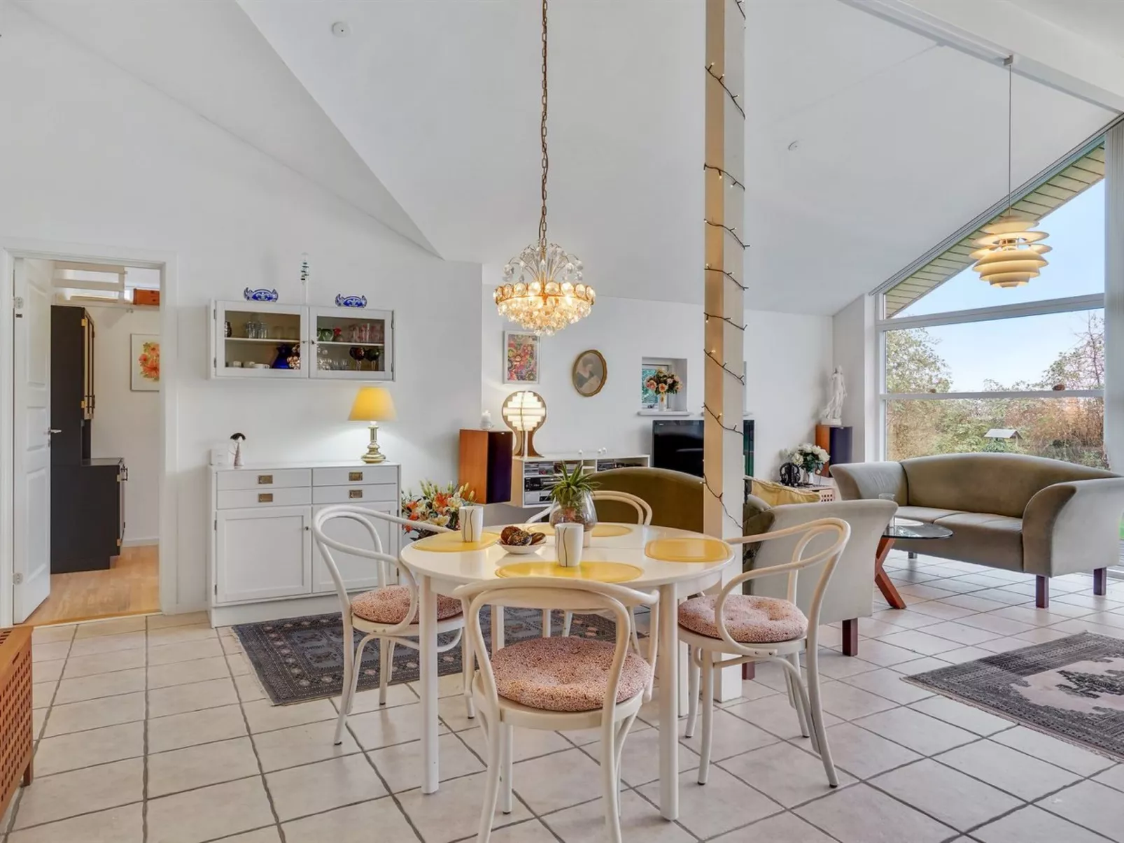 "Lauren" - 200m to the fjord - Binnen