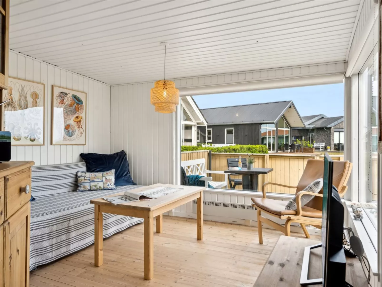 "Gudmar" - 75m from the sea-Binnen