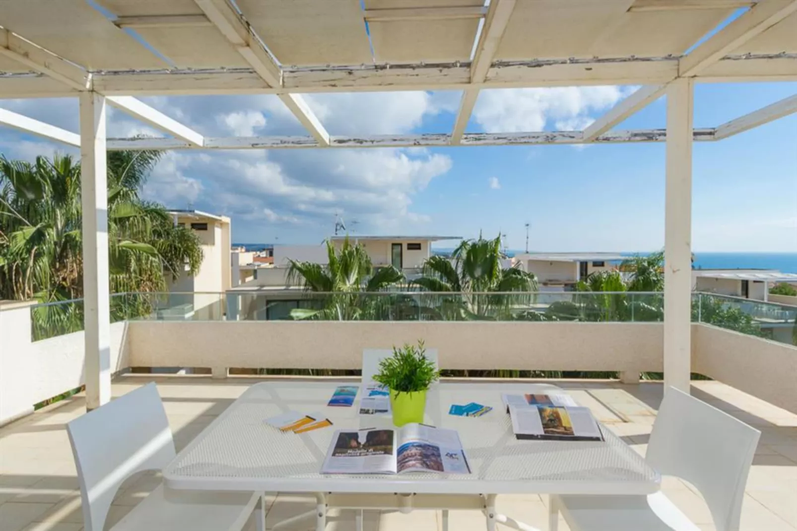 KAMENA RESIDENCE APARTMENT / APARTMENT 2 BEDROOMS-Terrasbalkon