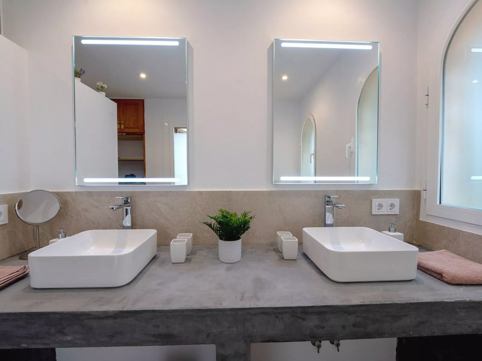 Mit Privatpool für 5 Personen  + 1 Kind ca. 210 m&sup2; in Cala Pi, Balearen (M - Image-tags.info